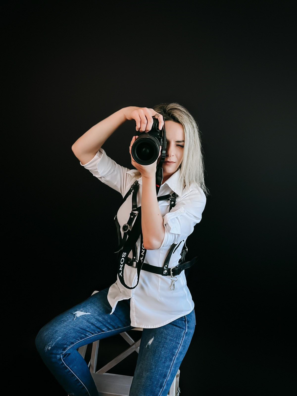 Contact. Avram Madalina Photography