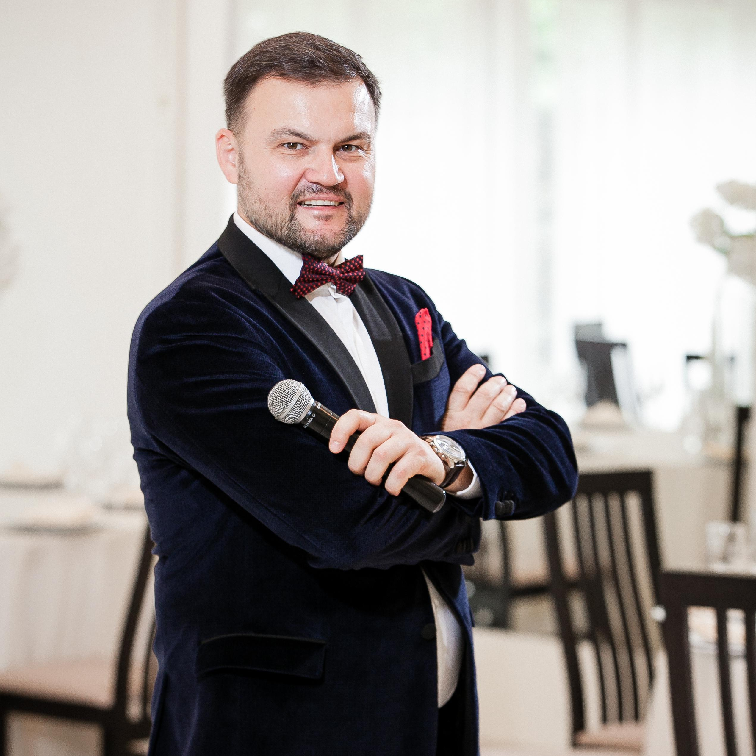 #moderatorpentrununta #moderatorlanunta #moderatorsolist #tamadapentrununta #djpentrununta #djpentrucumatrie #ведущийкишинев #ведущийнасвадьбукишинев #кишиневведущий #свадебныйведущийкишинев #диджейнасвадьбукишинев #диджейкишинев #диджейнакуматриюкишинев #арендасветакишинев #арендазвукакишинев #luminipentrununta #luminilanunta #fumgreupentrununta