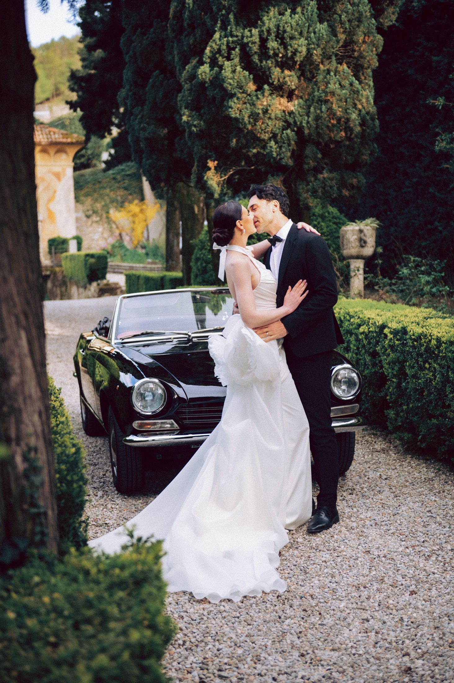 best wedding photographs are rarely the result of luck, They need preparation, coordination. Anaastasiia Buchinskaia wedding photographer in Italy. Authentic moment captured by Anamilanofoto in Lake como wedding