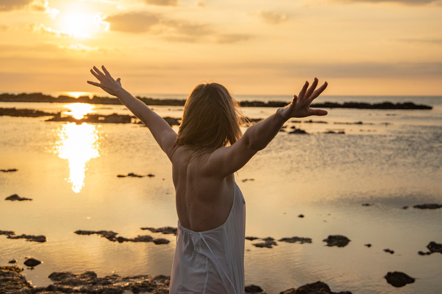 PRESENCE: COCOONING AND EXPANSION. Natalja Poplavska — Visual artist, Photographer, East Sussex, London