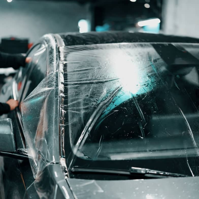 Защита лобового стекла пленкой в Кишинёве — бронирование. Мастер Детейлинга / Автосервис / Ремонт Кузова PDR / Кишинёв