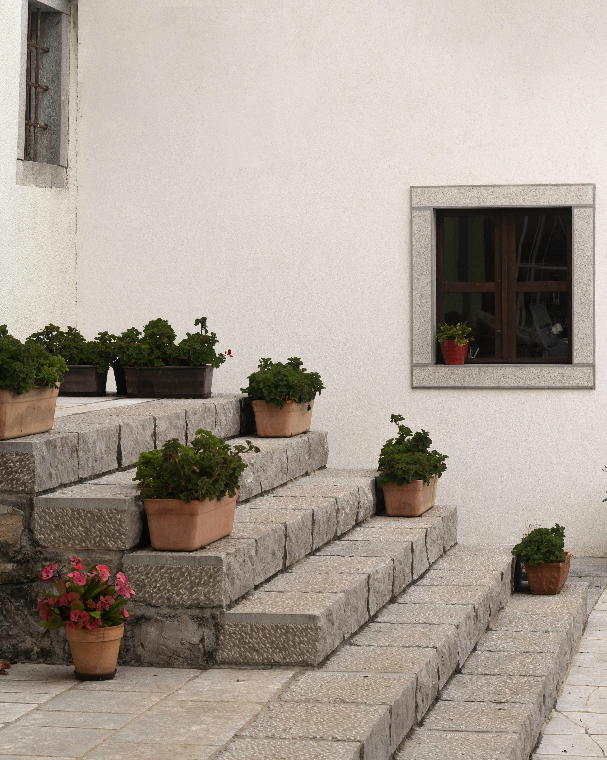 Projekti. Fotografinja in videografinja Mariia Bortiakova iz Slovenije: fotografiranje dogodkov, portretov in snemanje videov po vsej Sloveniji