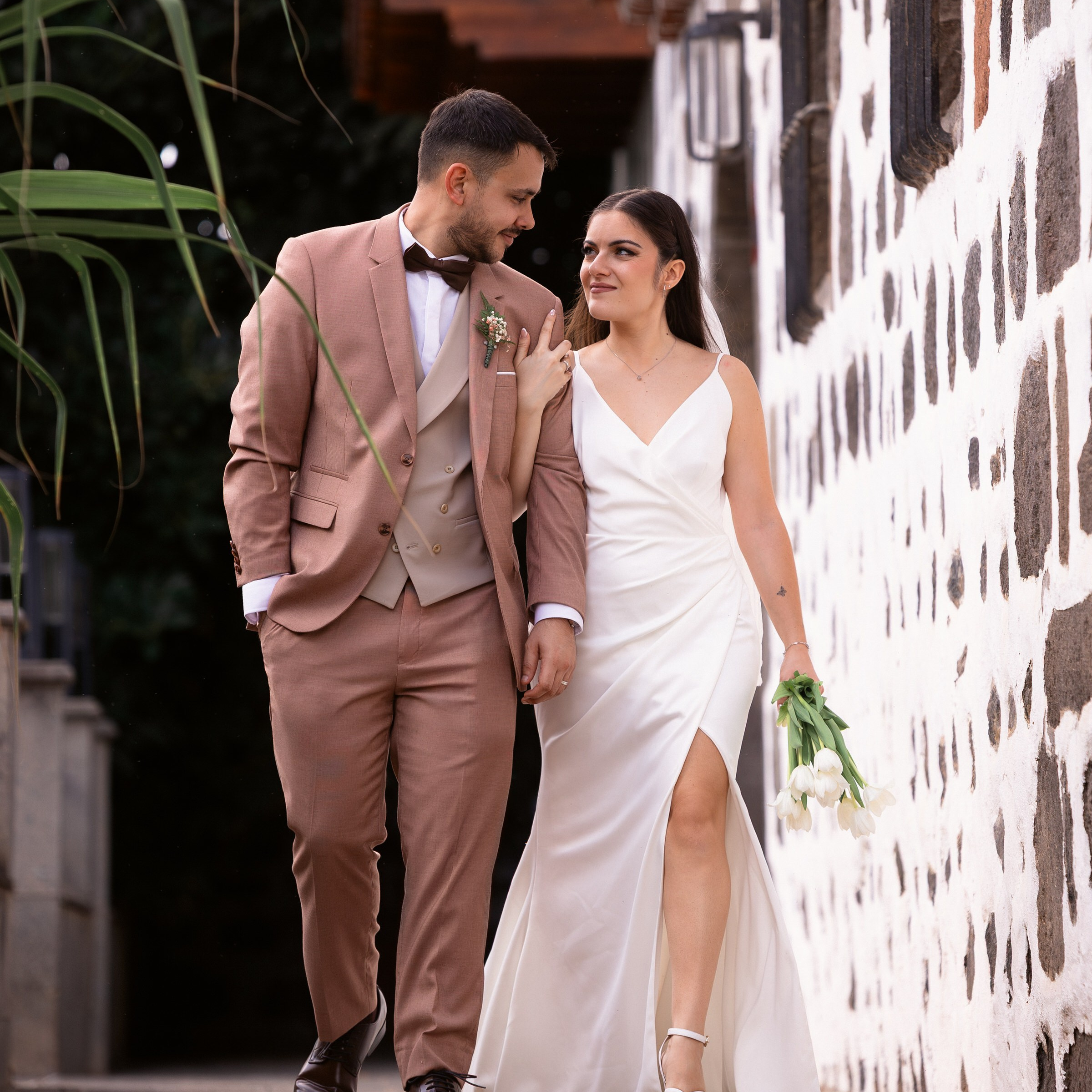 Love stoty wedding photographer Arukas