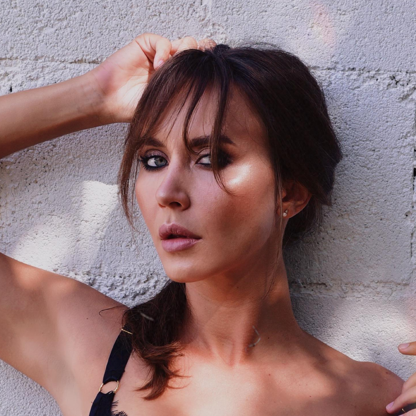 Contact. Makeup artist and hairstylist in Rome Italy | Kate Lisi