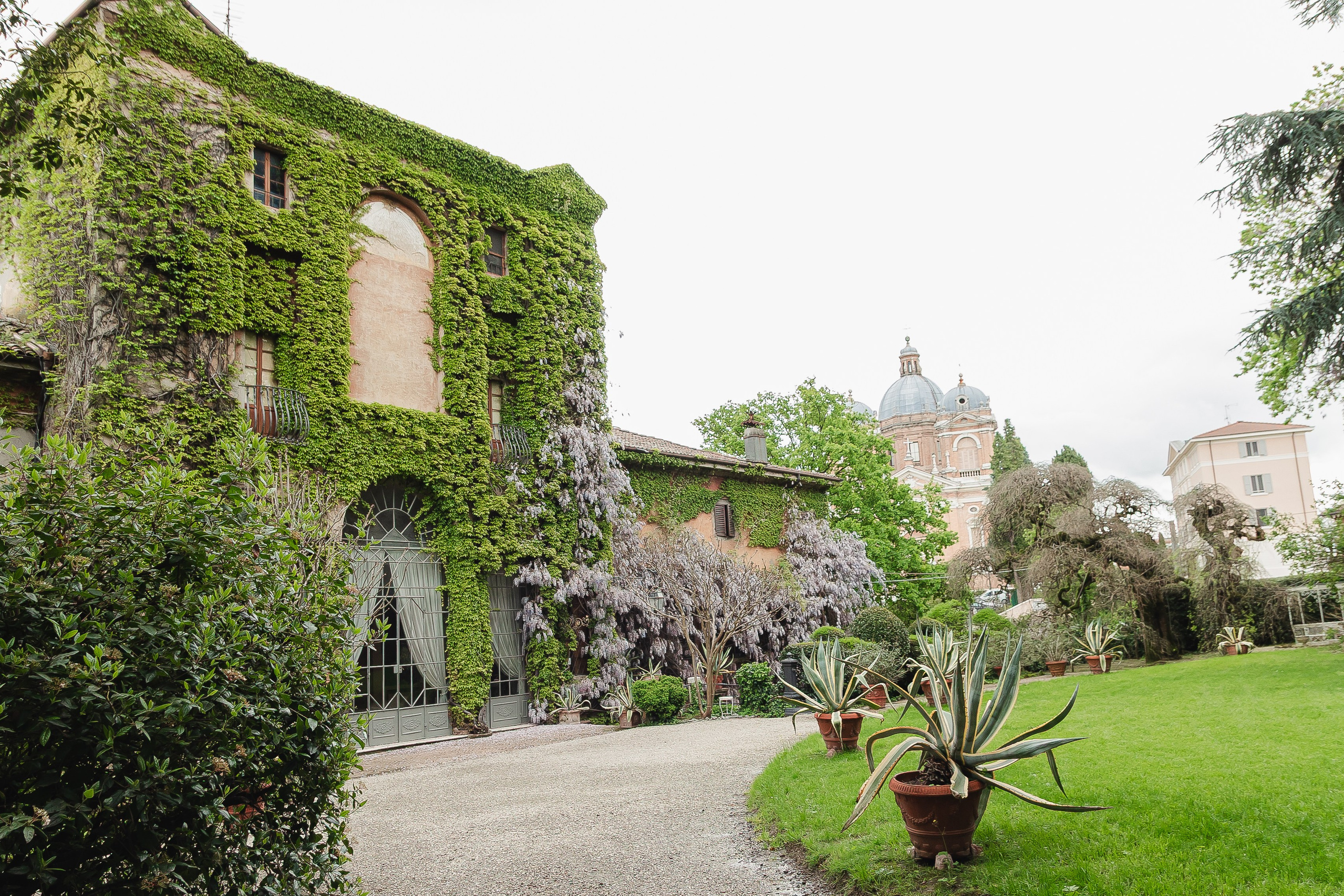 Villa Coccapani Pignatti Morano. Wedding and elopement photographer Italy Tuscany Como Milan Pavia Marija Galaka