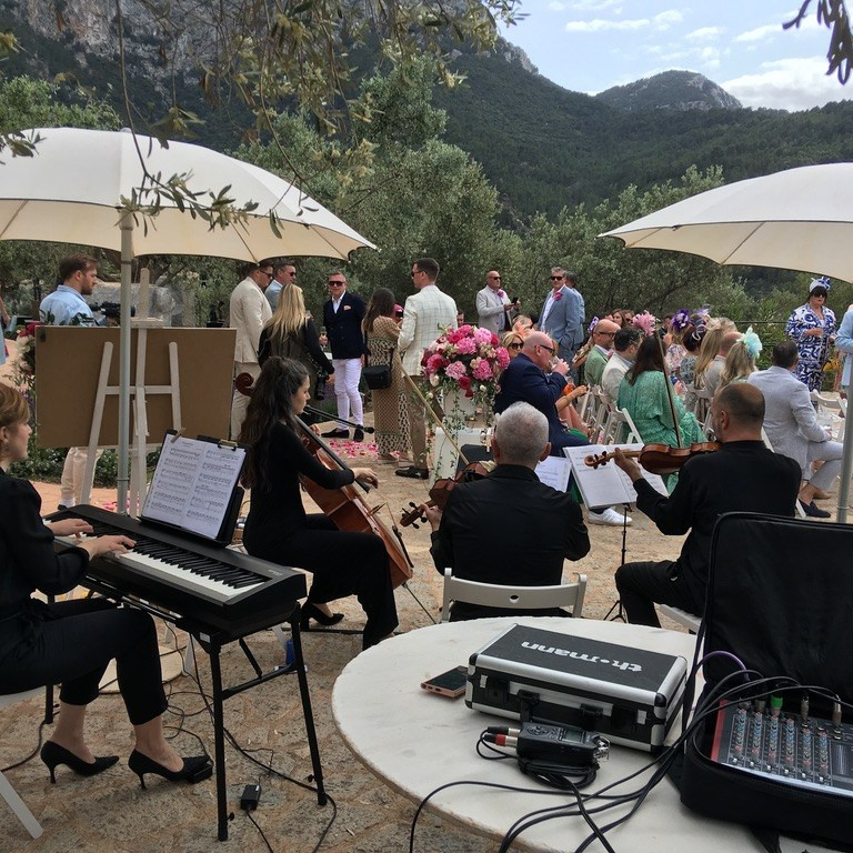 Services. Music for events mallorca