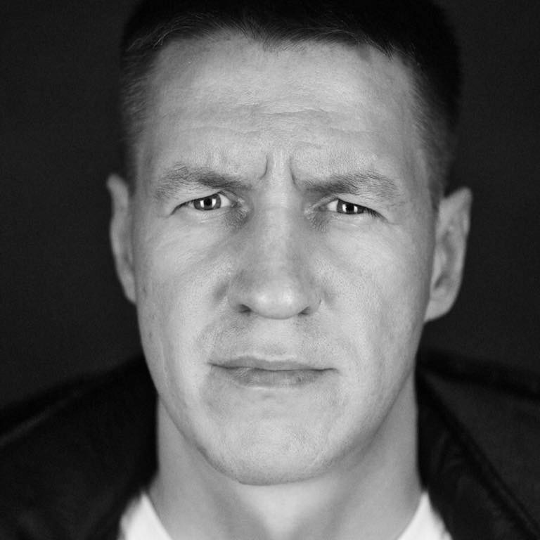 Kontakti. Andrey Osy Losevich — fotogrāfs Rīga