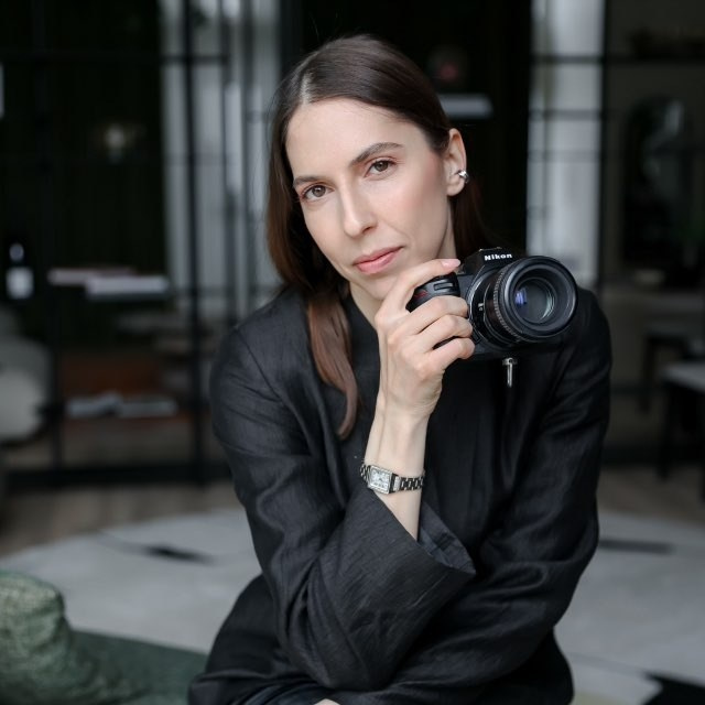 Jekaterina Basharenko – international destination wedding photographer and Lake Como Wedding Workshop organizer