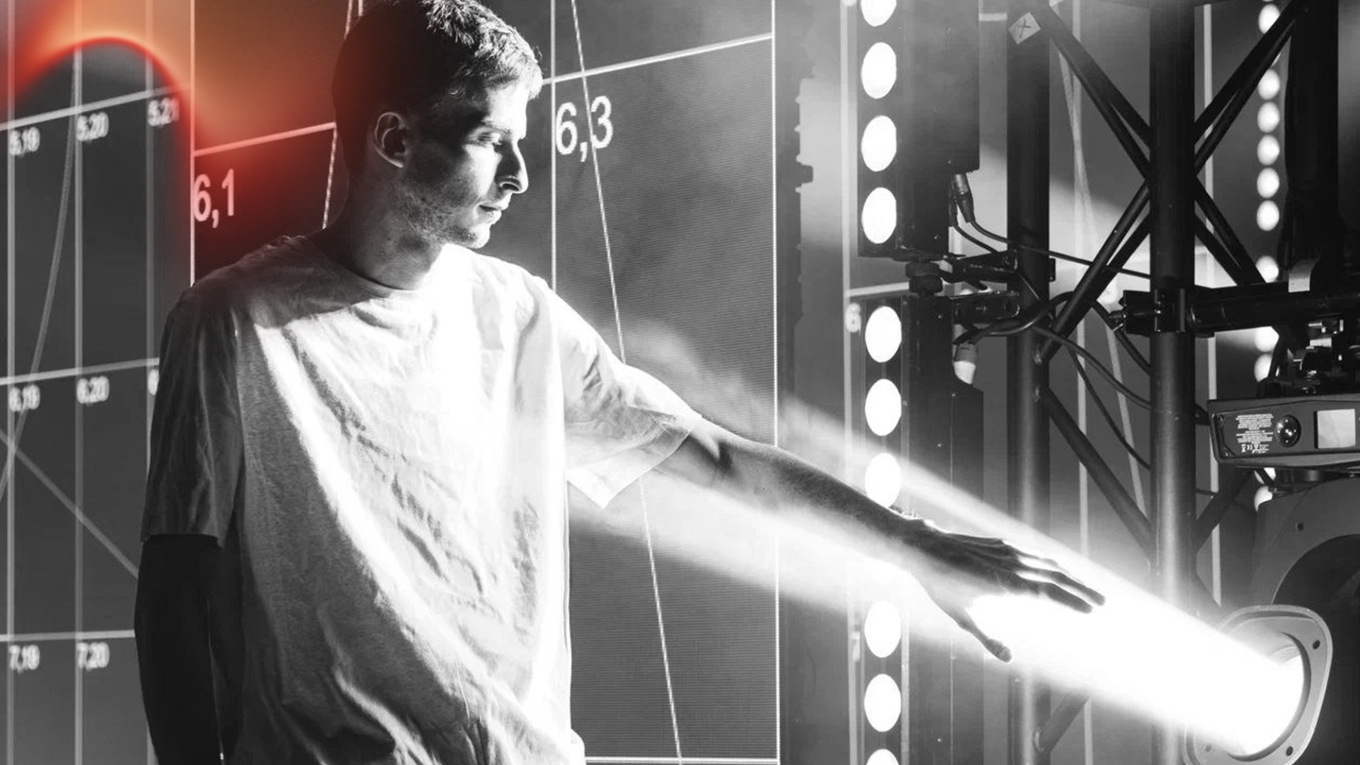 Монтаж сценической конструкции в Сириусе