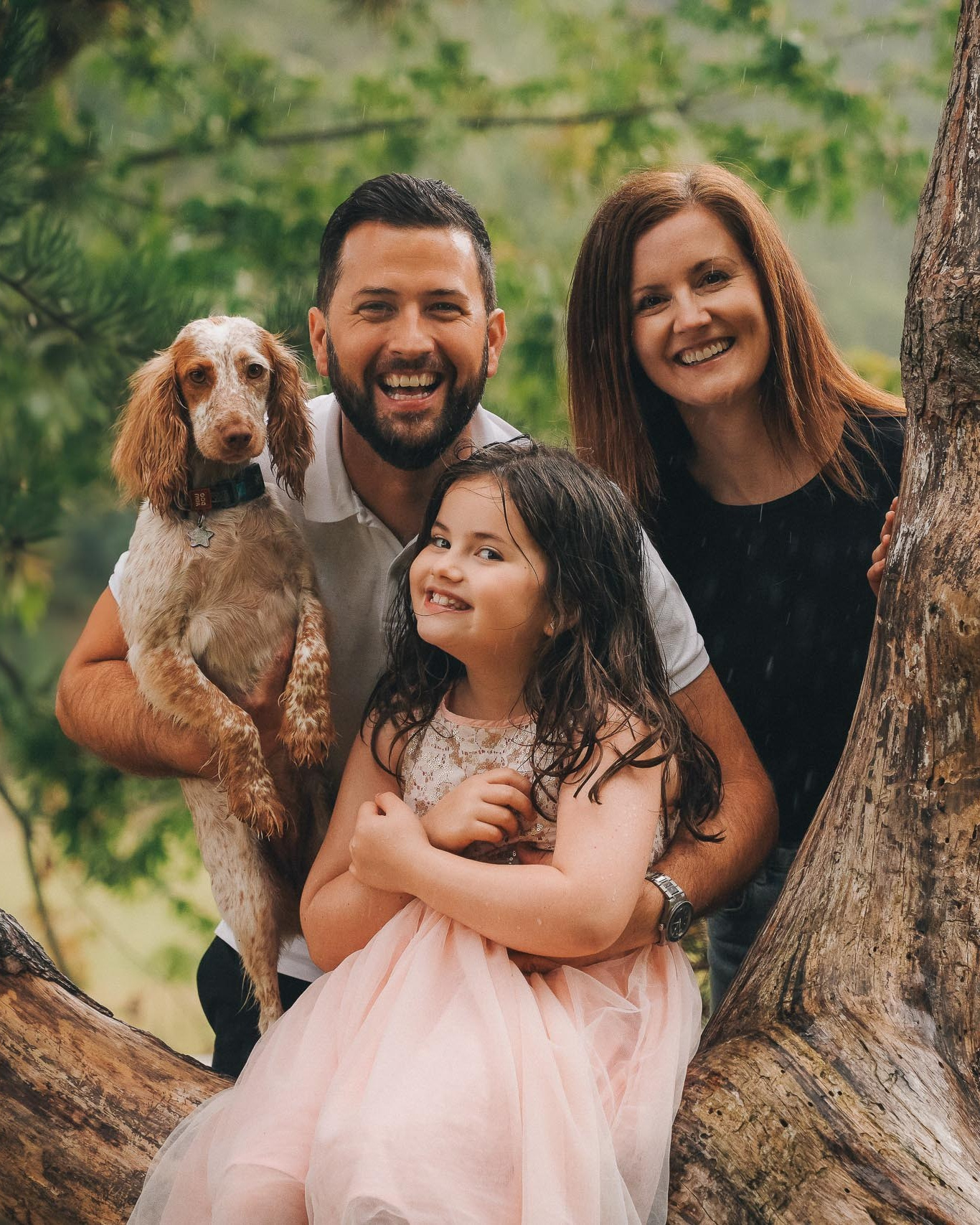 Family photographer Solihull — natural outdoor family portrait by Irina Zoteeva
