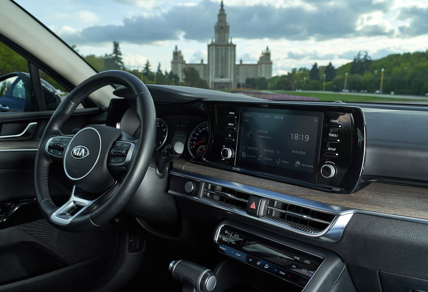 Photographer and videographer in Dubai Tim Konev