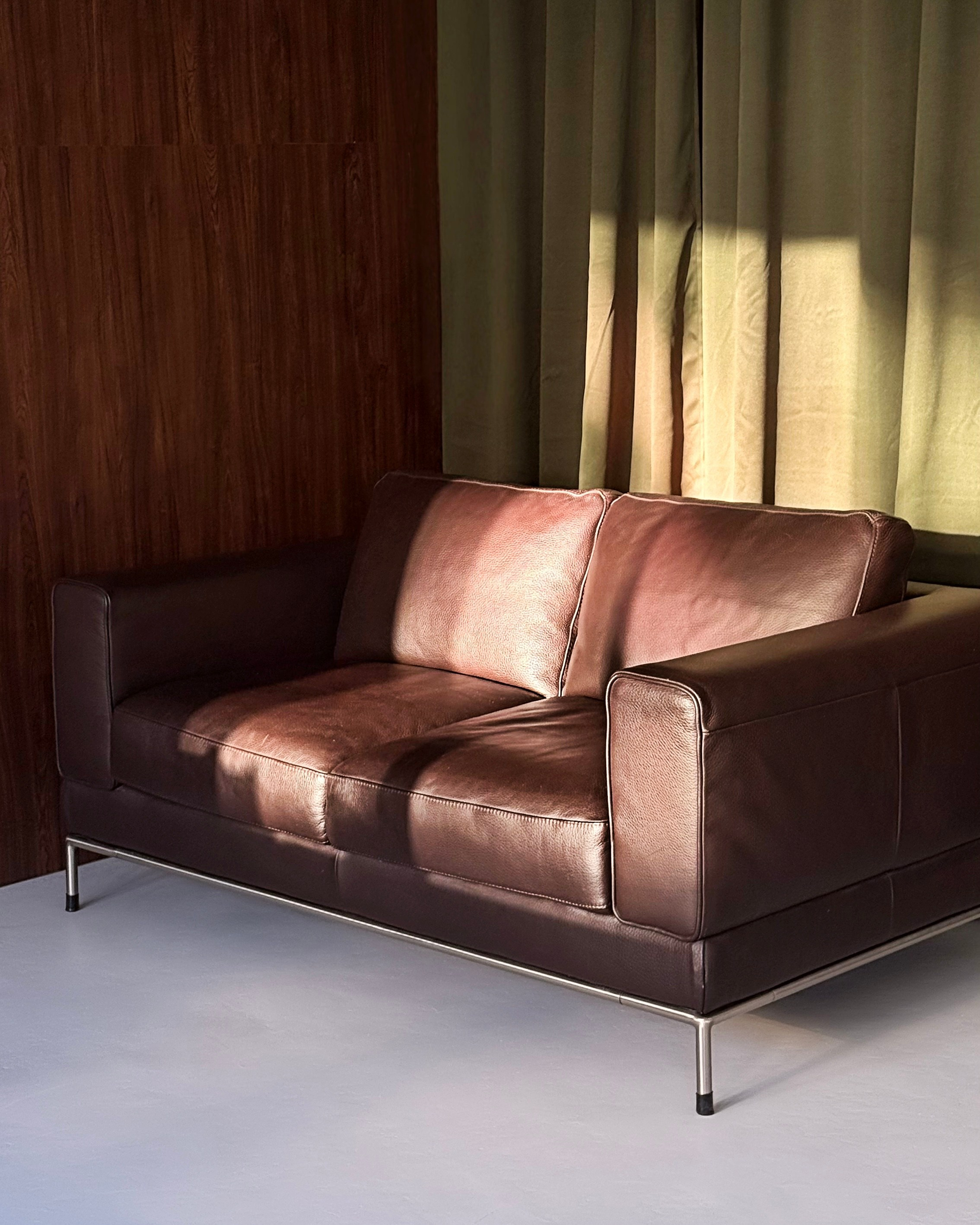 Fotostudio Ausstattung München – Licht, Hintergründe & Requisiten. Aesthetic Space Munich – Fotostudio, mieten ab 1 Stunde