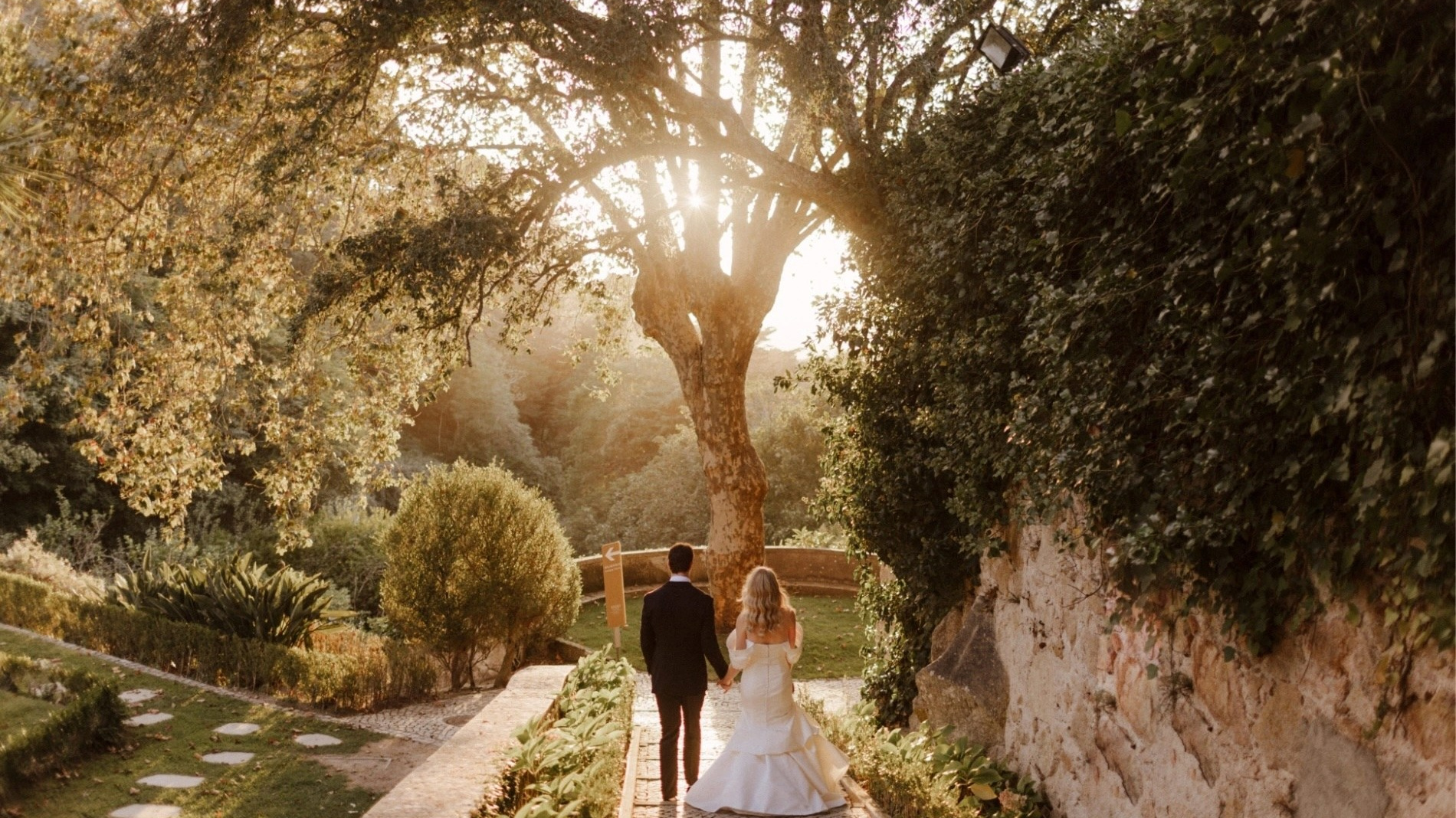 Noivos nos jardins do Valverde Sintra Palácio de Seteais, em Sintra