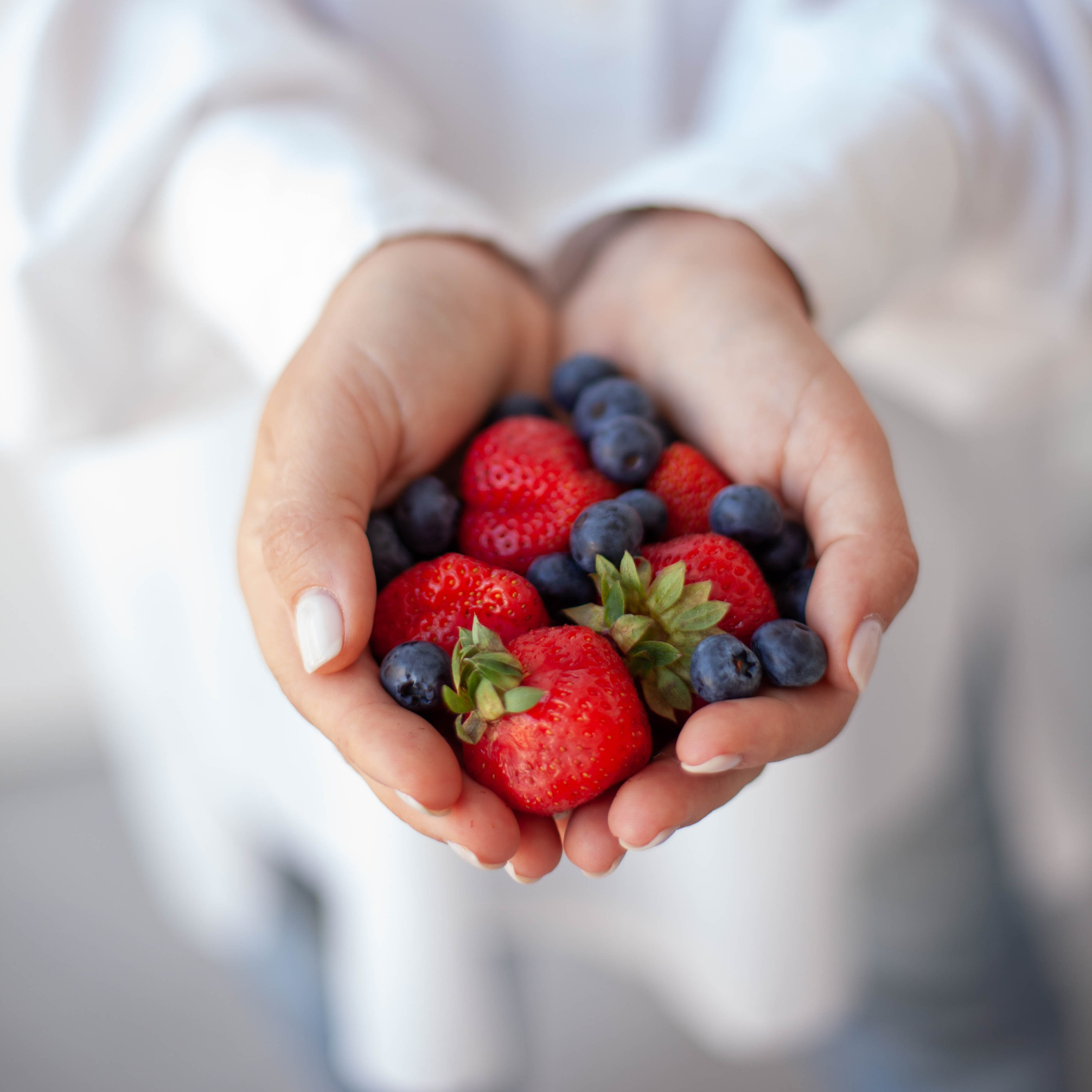 Work with me. Daria Ivanova Nutritionist Fertility Women health Gut