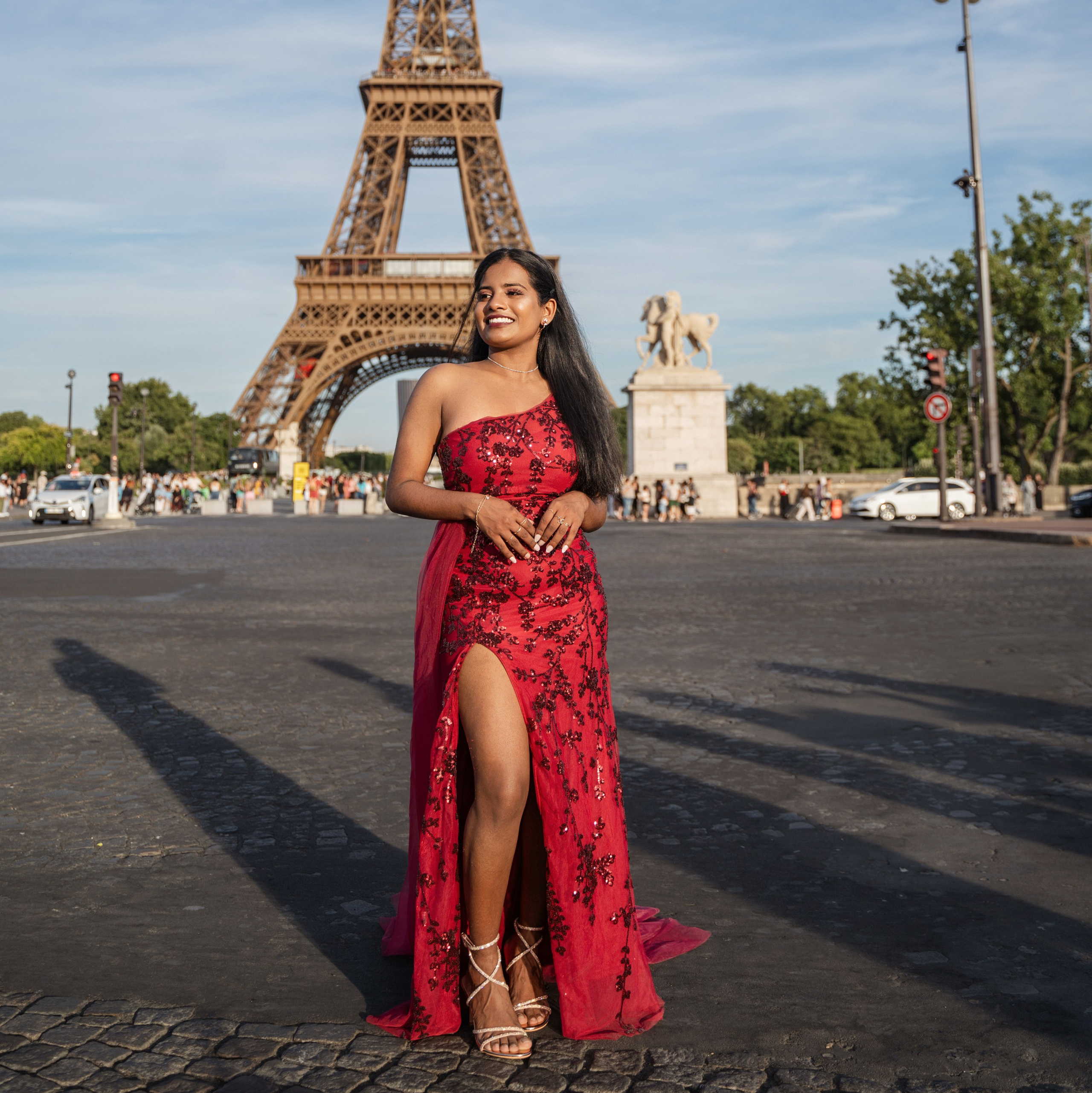 Photographer in Paris|Solo and groups, portraits & content, couples photo-shoot in Paris at the best locations