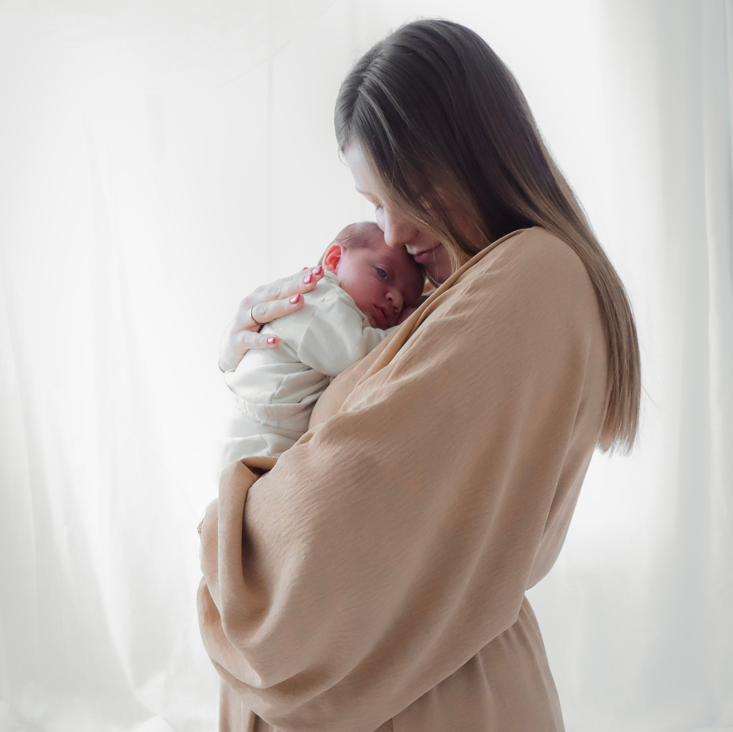 Newborn fotografie. Zwangerschapsfotografie, newborn, gezinnen, branding, liefde én geboortefotografie