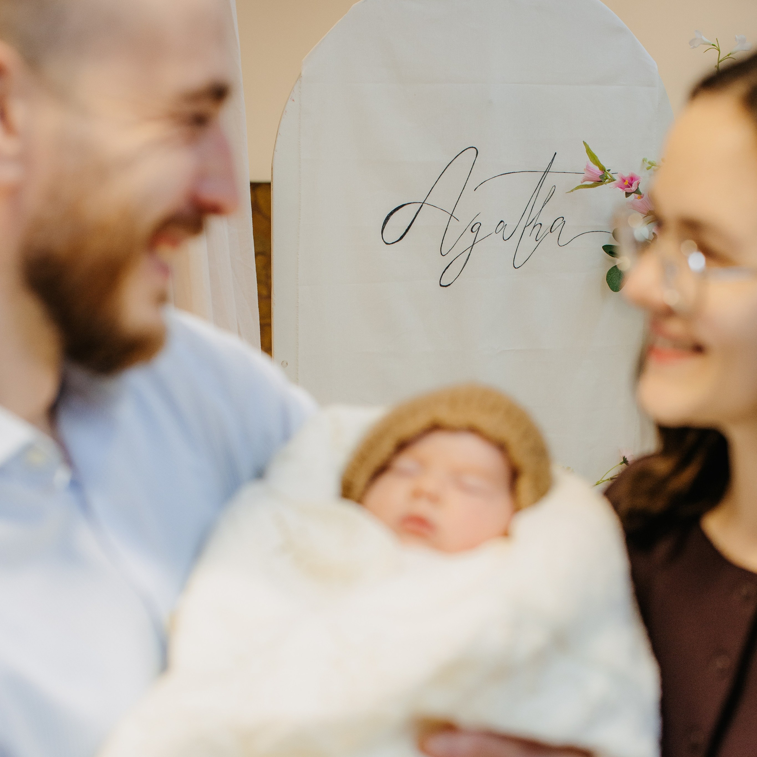 „fotografie botez Suceava", „fotograf botez Bucovina", filmare botez, album foto botez, orașe din regiune