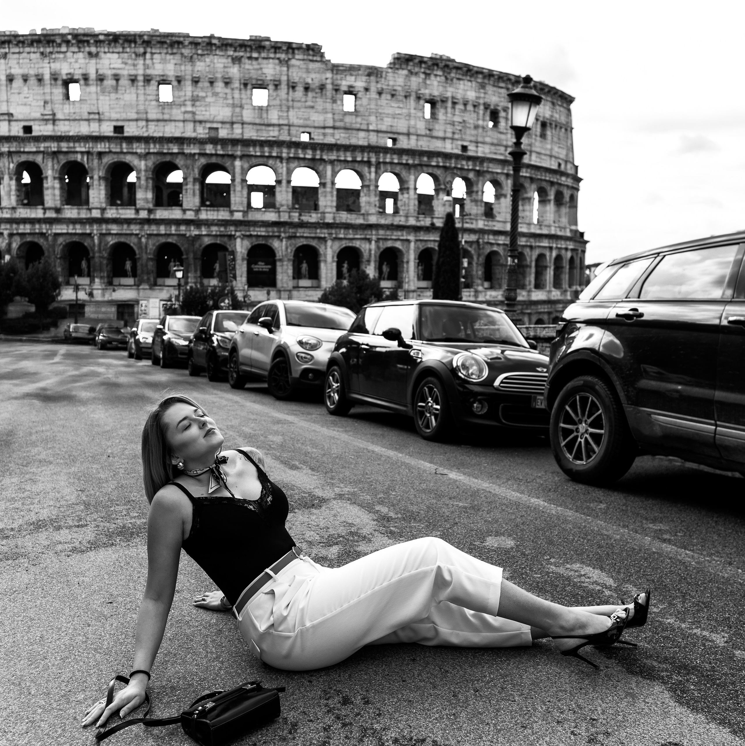 PACKAGES AND PRICING. Hi! My name is Irena, and I’m a professional photographer specializing in family photography, love stories, and individual photoshoots