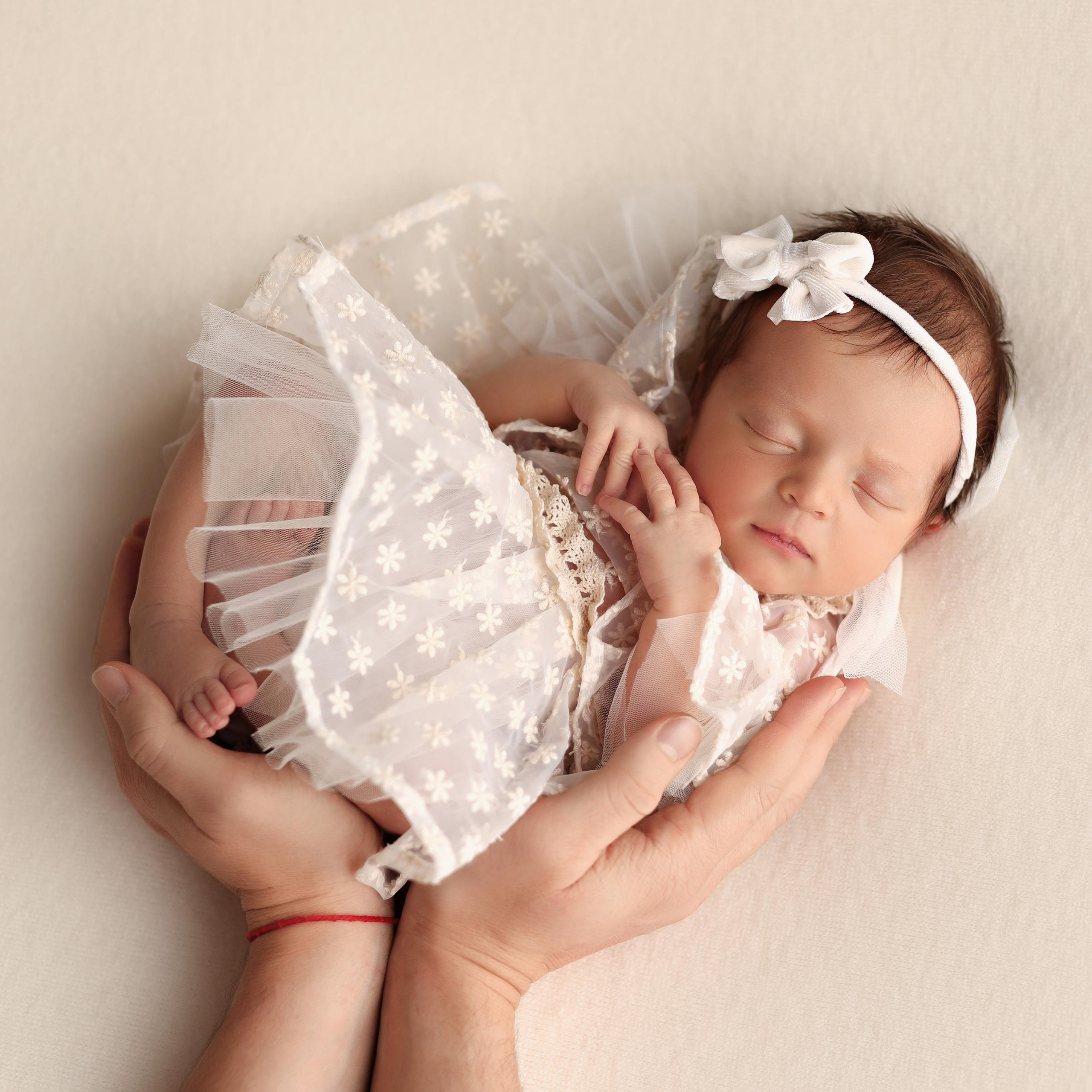 INFO. Neugeborenen & Babyfotografie Liuba Schelhorn in Stuttgart