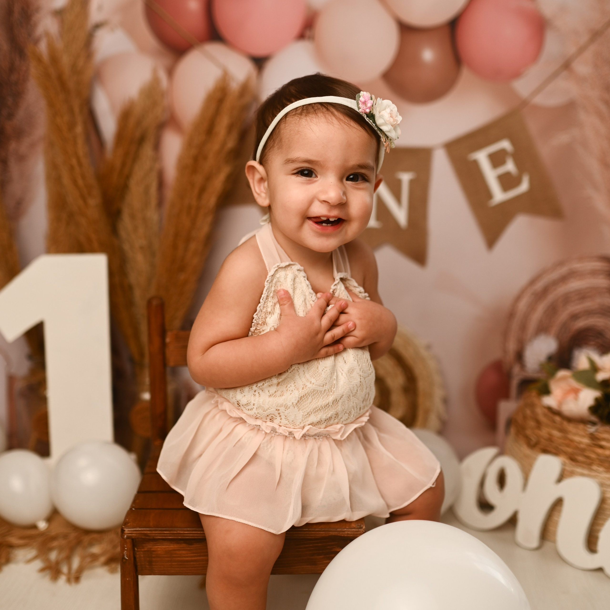 Επαγγελματική φωτογράφιση εγκυμοσύνης και νεογέννητου στη Ρόδο. Φωτογράφος νεογέννητων στη Ρόδο. Φωτογράφιση εγκυμοσύνης