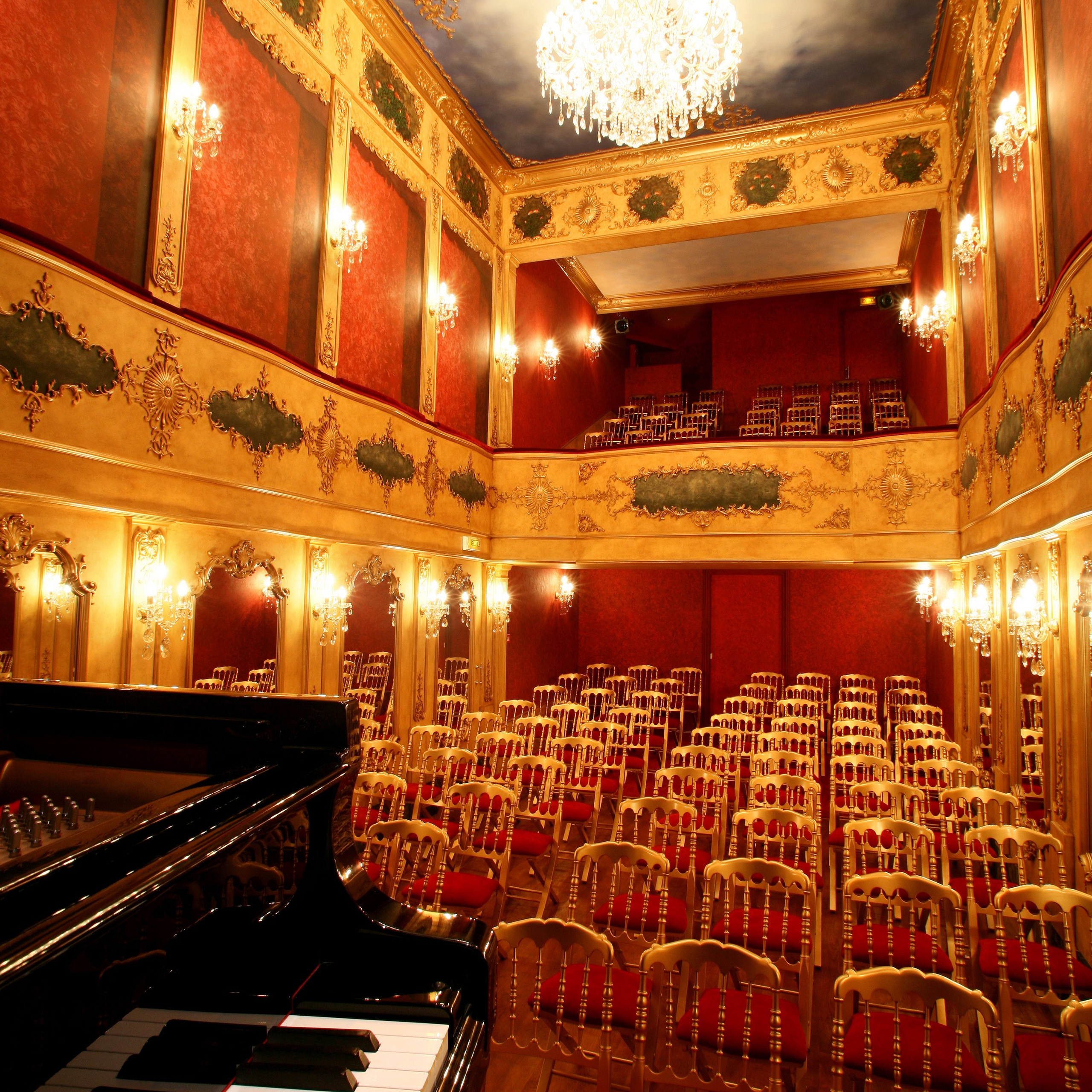 Le Théâtre. Theatresaintbonnet.com