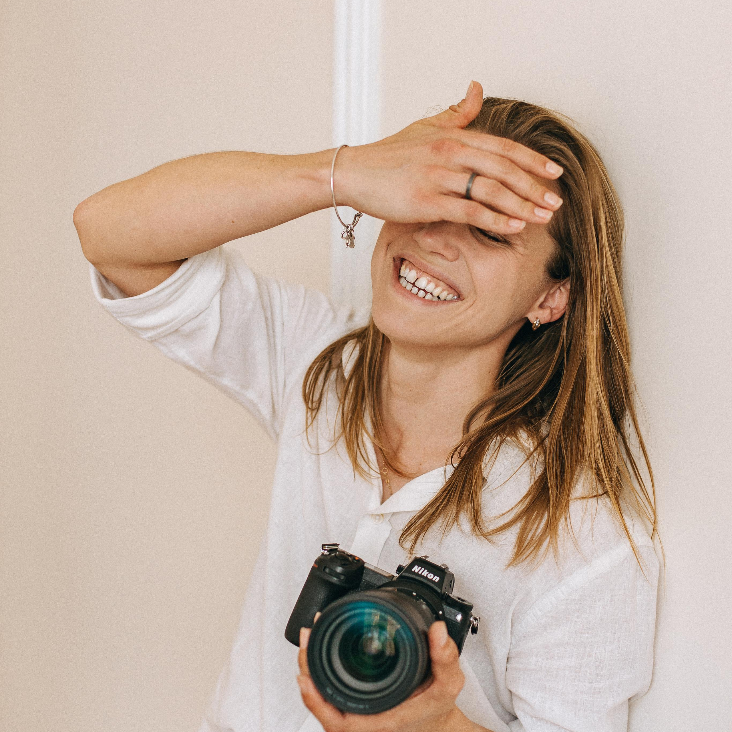 Kontakt. Deciji i porodicni fotograf u Beogradu Oksana Skendzic