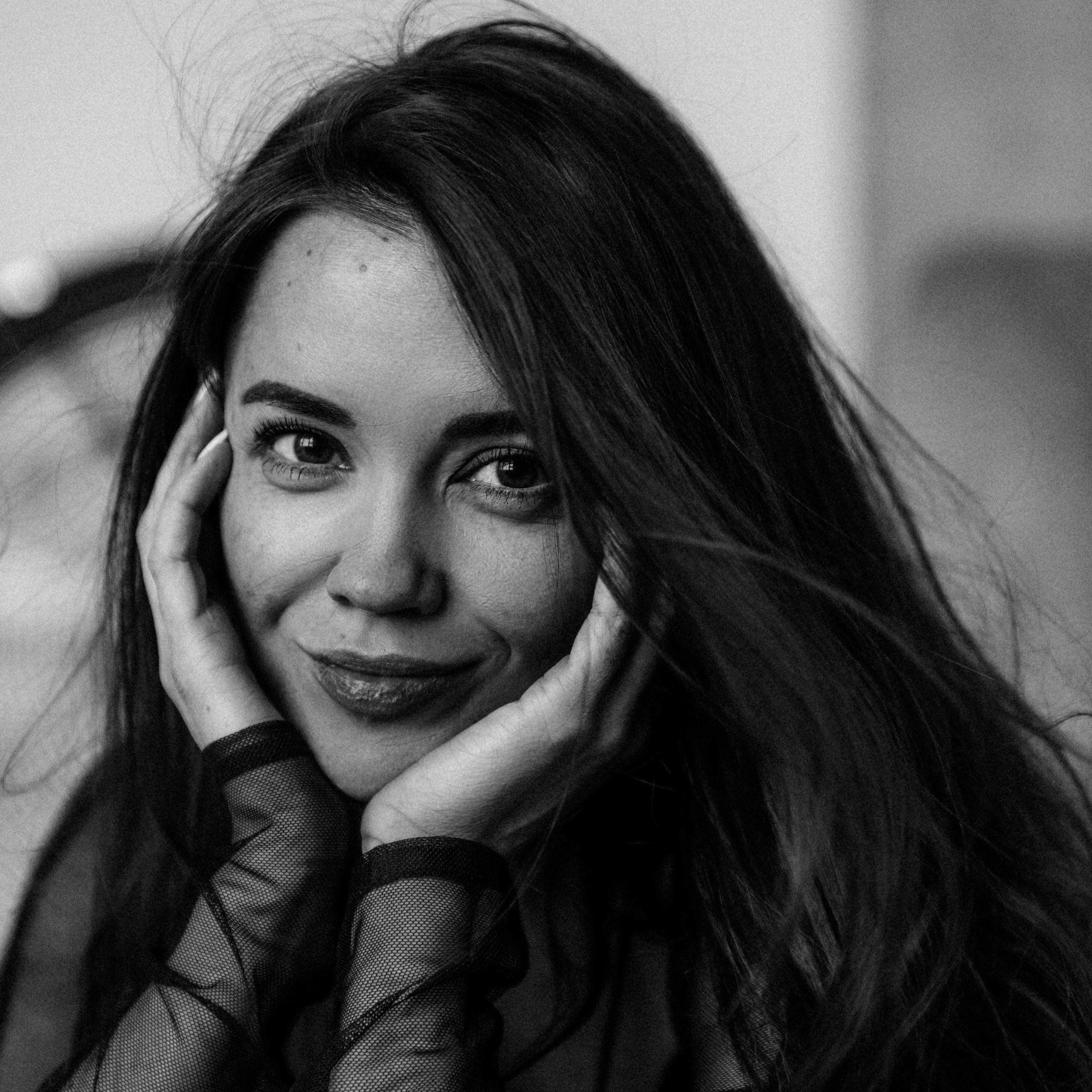 Контакты. Dani's eyes