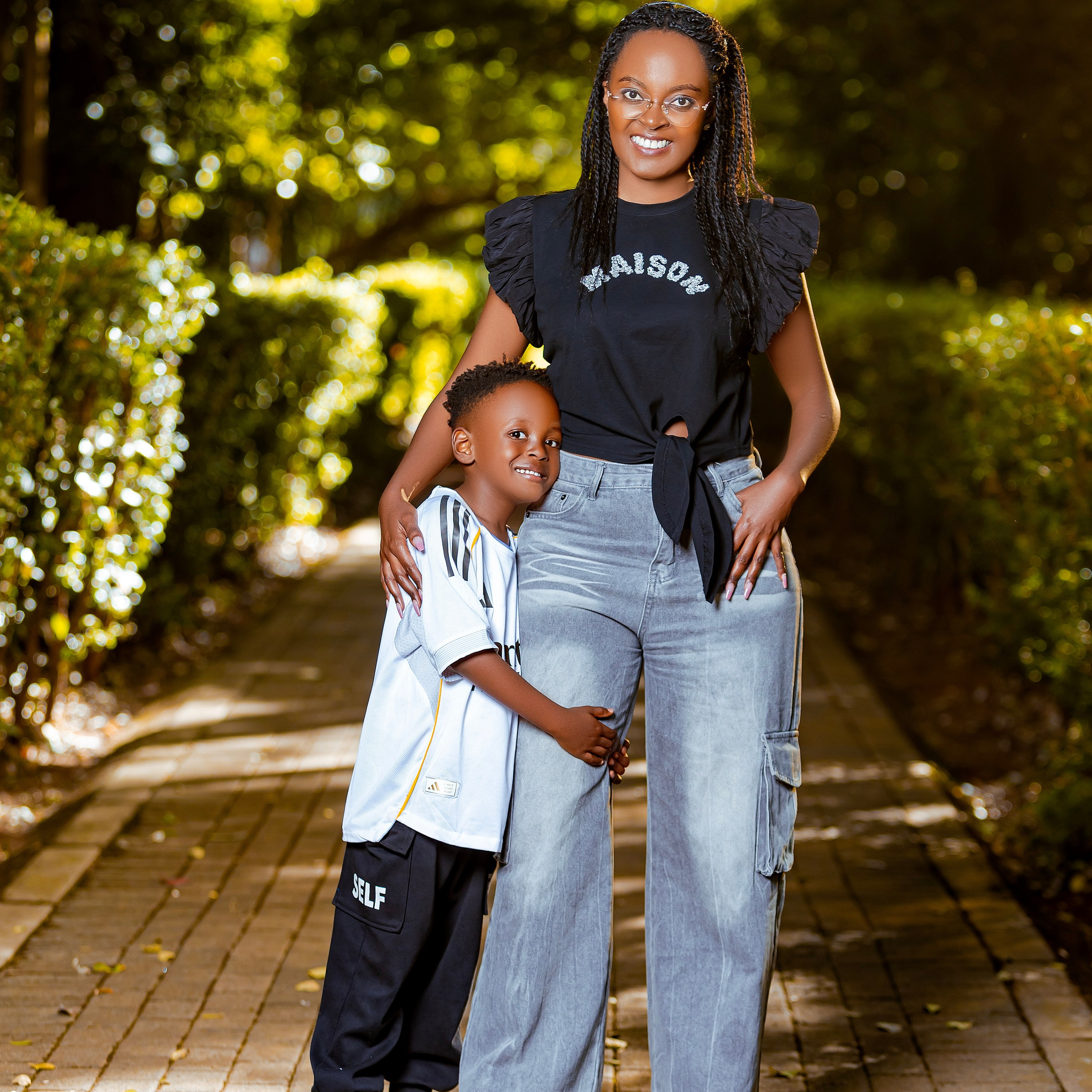 outdoor photoshoot, family portraits, 