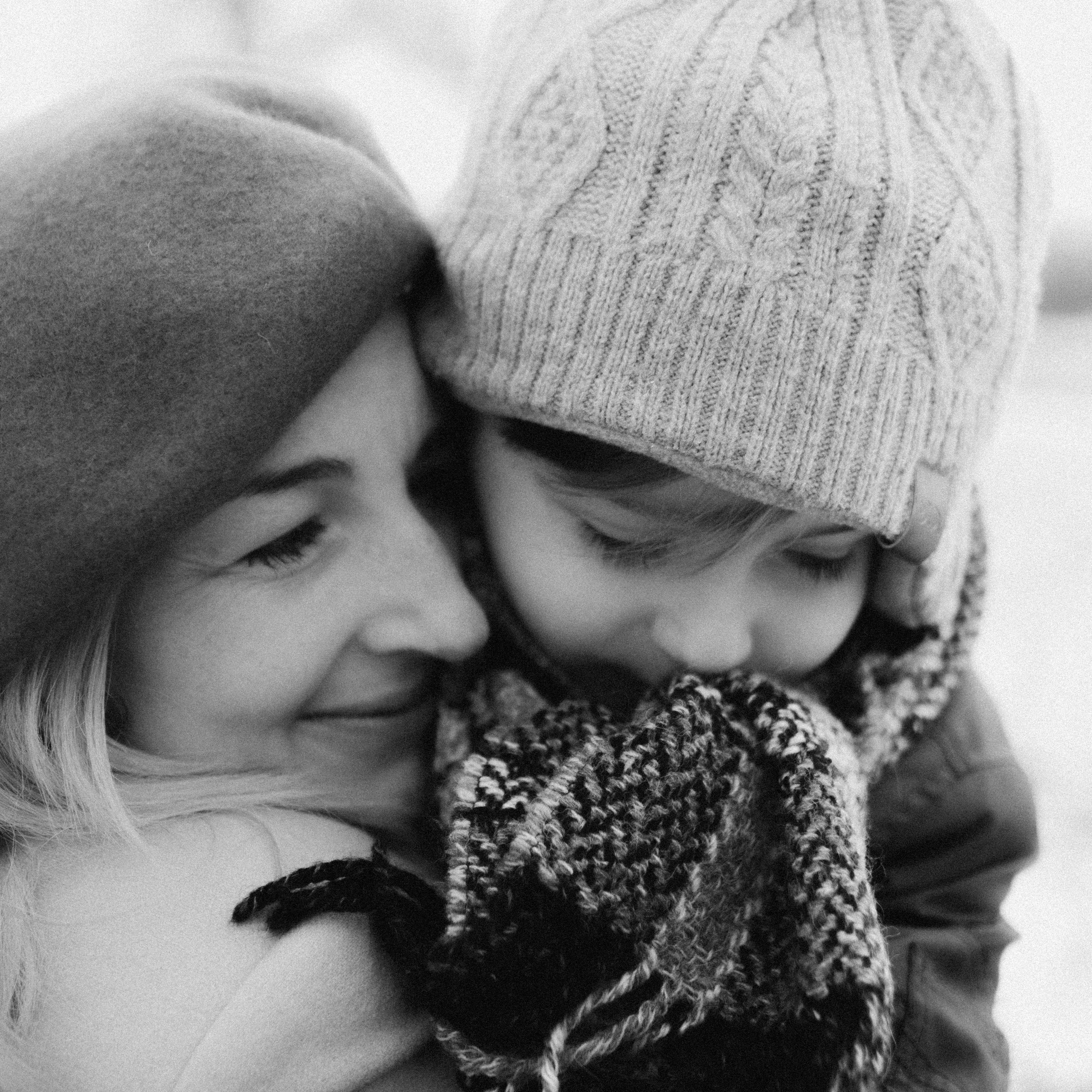 Contact. Saranev Family Photographer