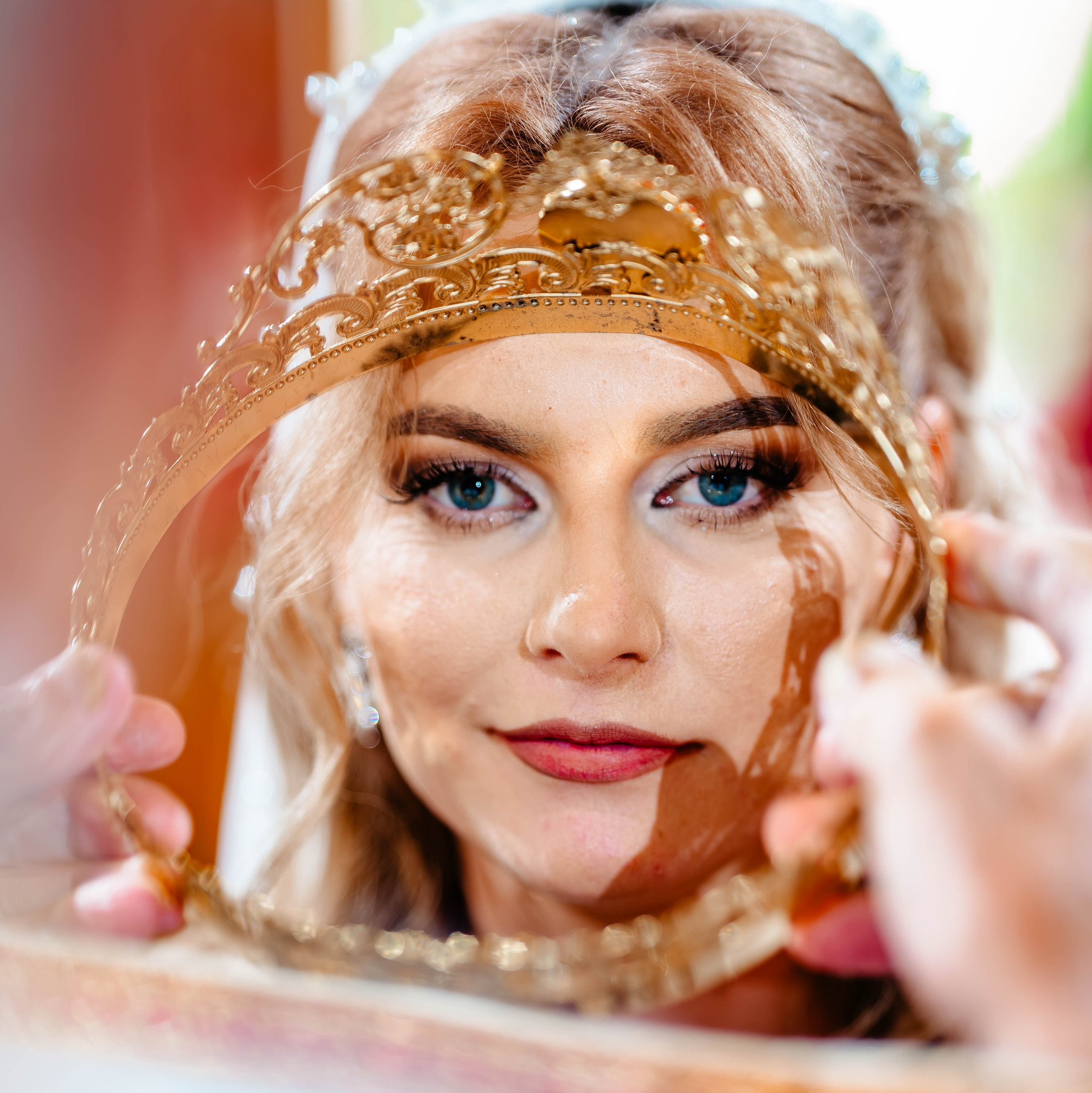 PRETURI & PACHETE. DESPRE NOI