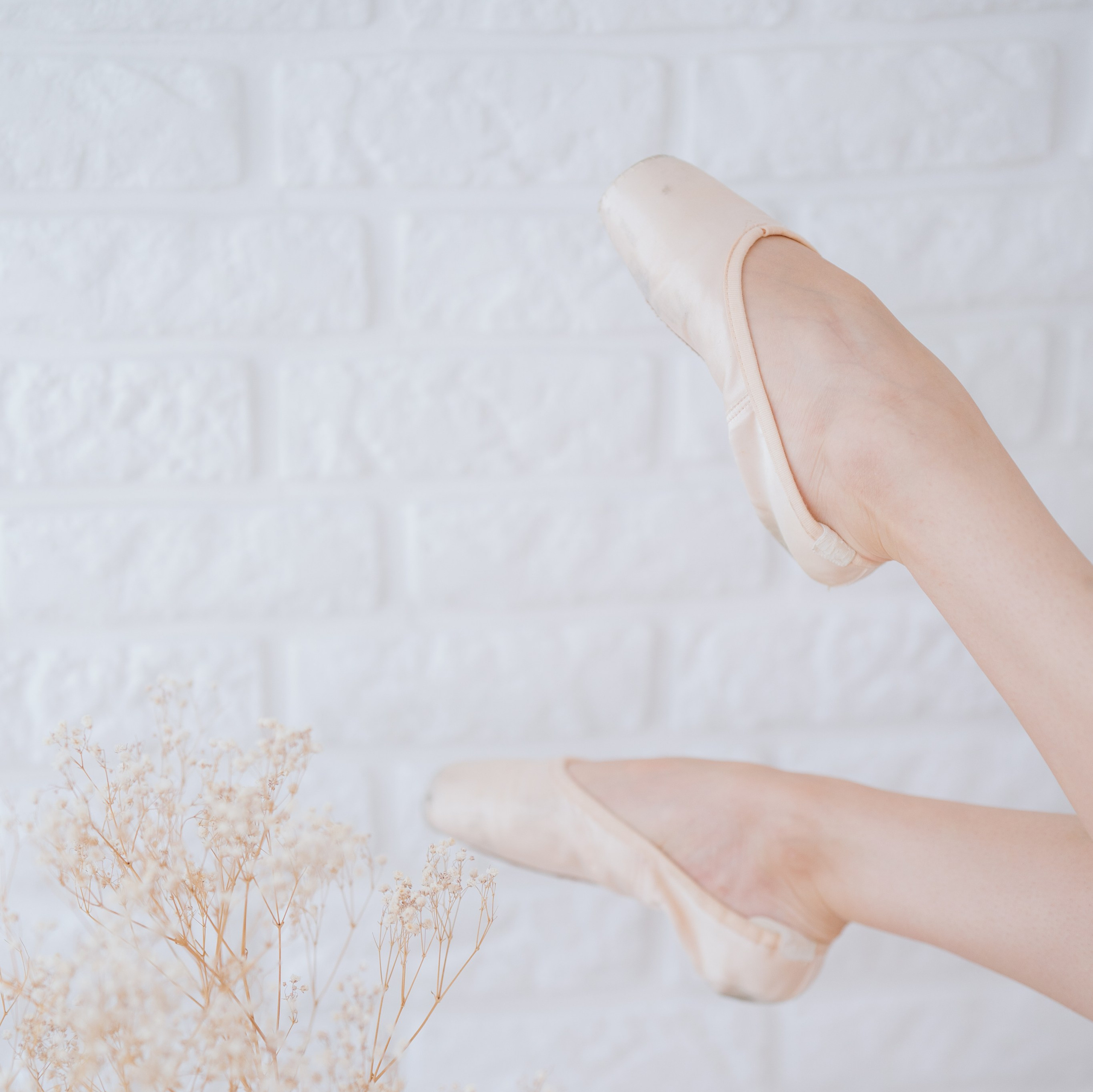 Adult Pointe Ballet Classes Portimão. Adult Ballet and Pilates classes in Algarve Portimao