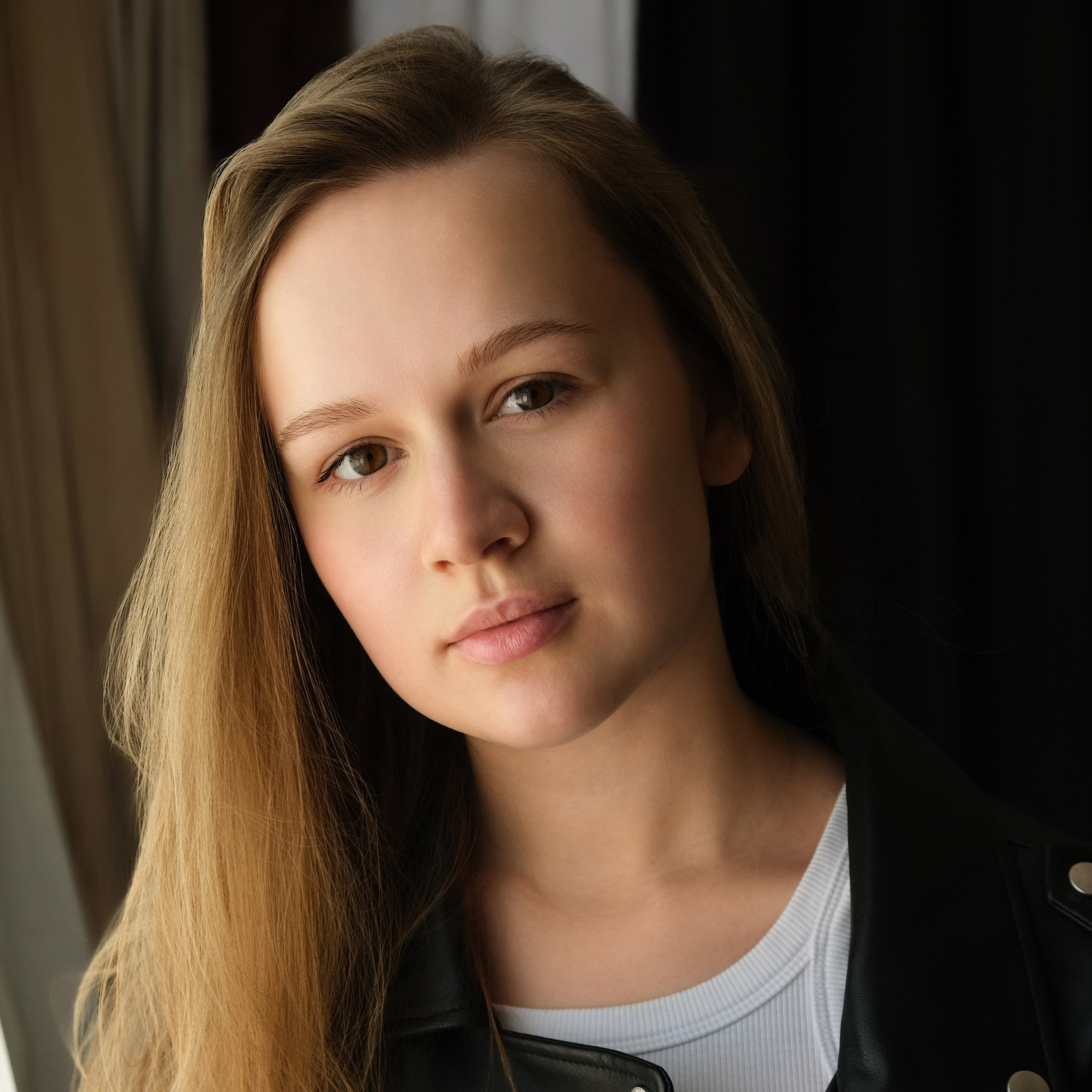 Contact Chicago Wedding Photographer — Book Your Photo Session