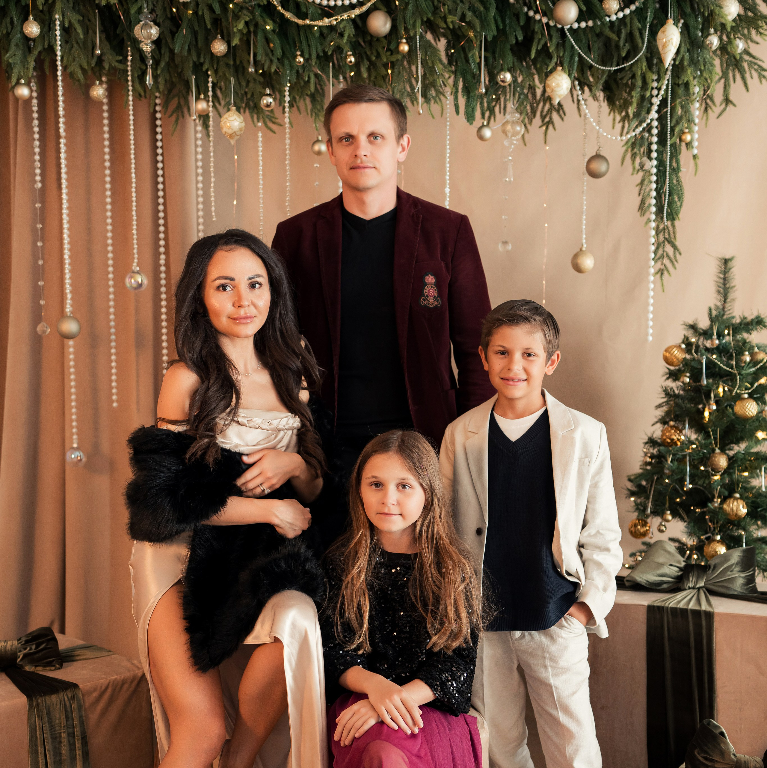 Family Christmas MINIS. Los Angeles Photographer | Maternity, Family & Branding