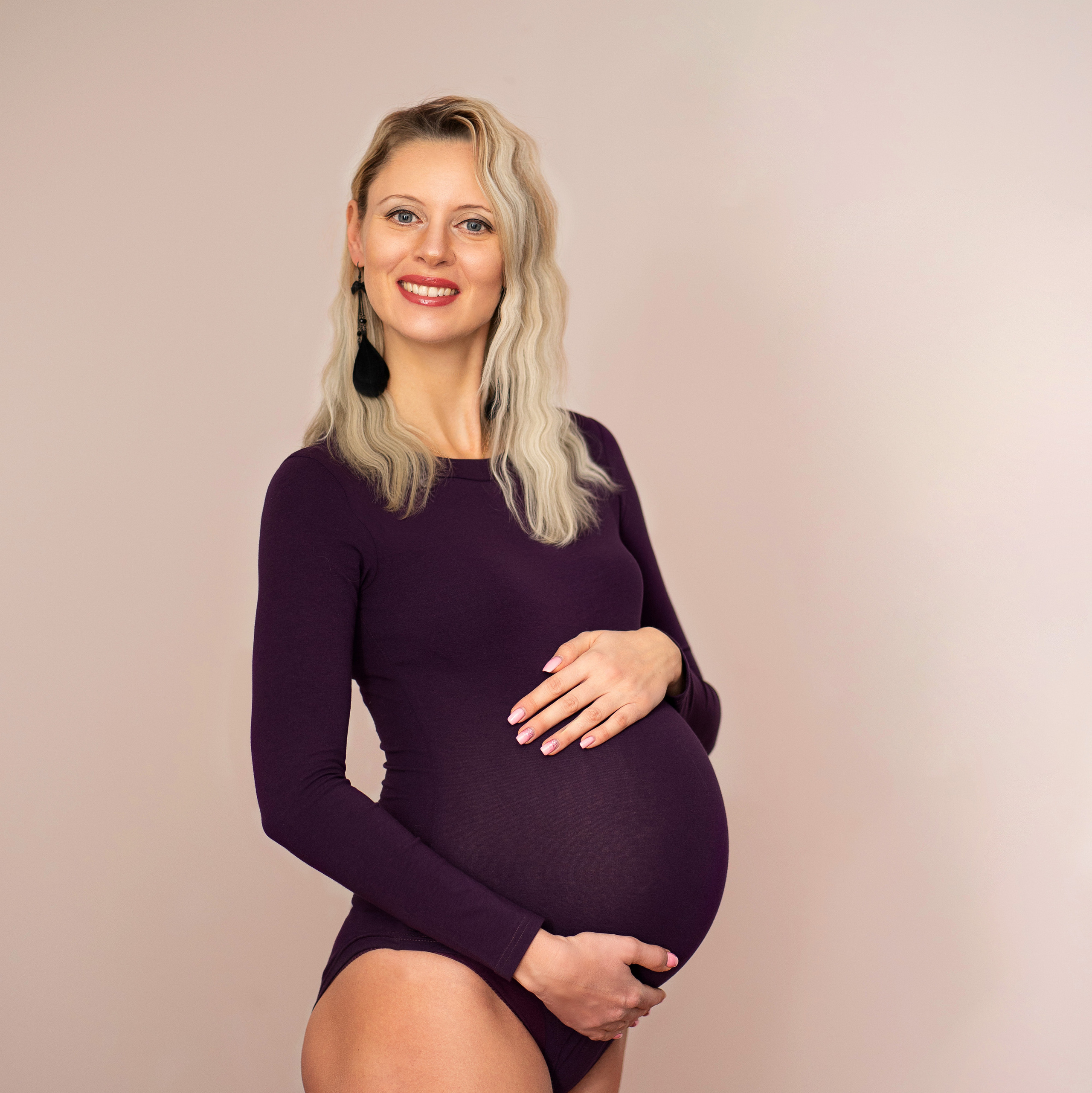 Über mich/Kontakt. Hallo, ich bin Nadya - Fotografin aus Linz, Oberösterreich