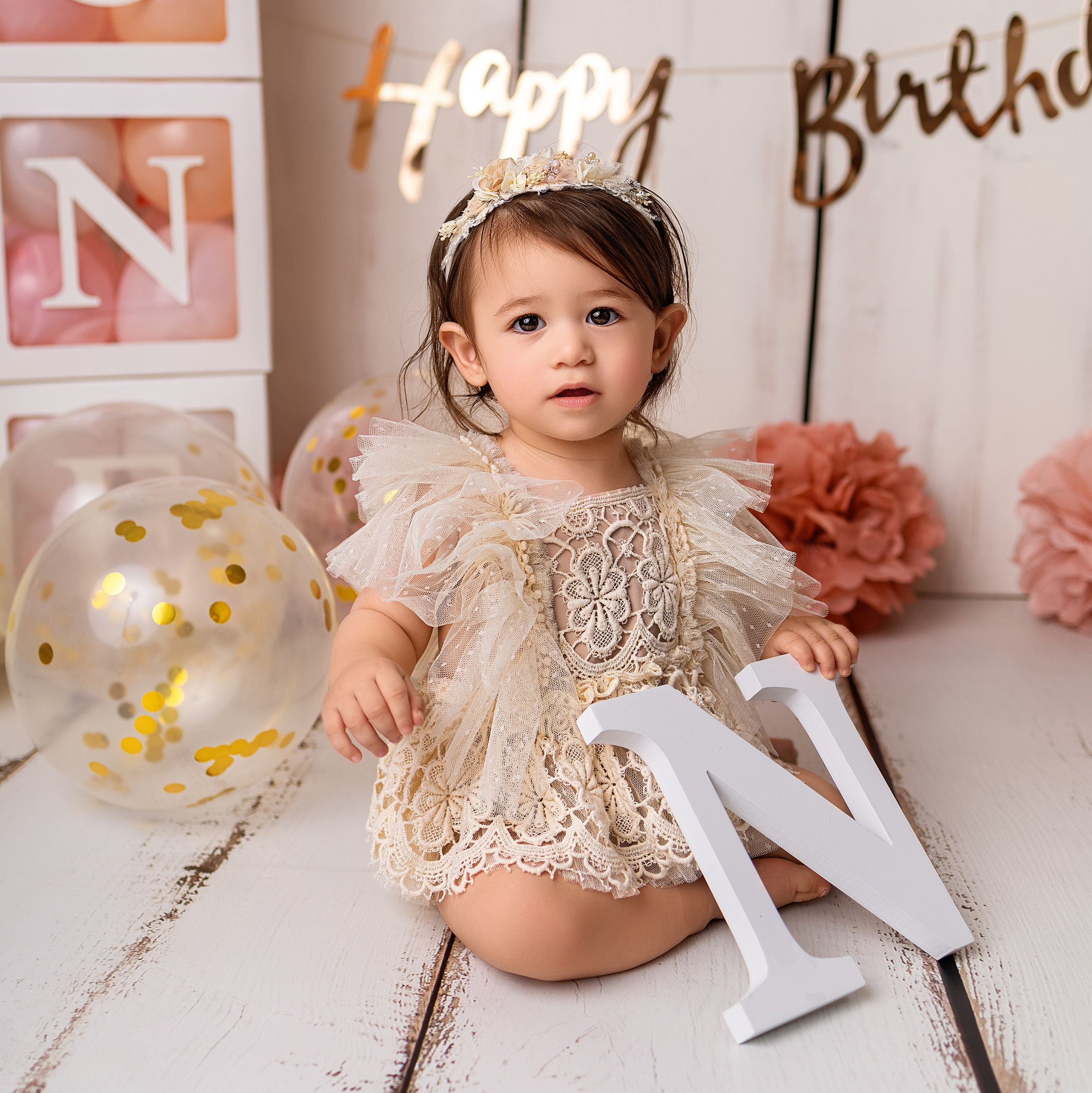 Erste Geburtstag „Cake Smash“. Neugeborene- Schwangerschaft- und Kinder Fotografin in Lehre