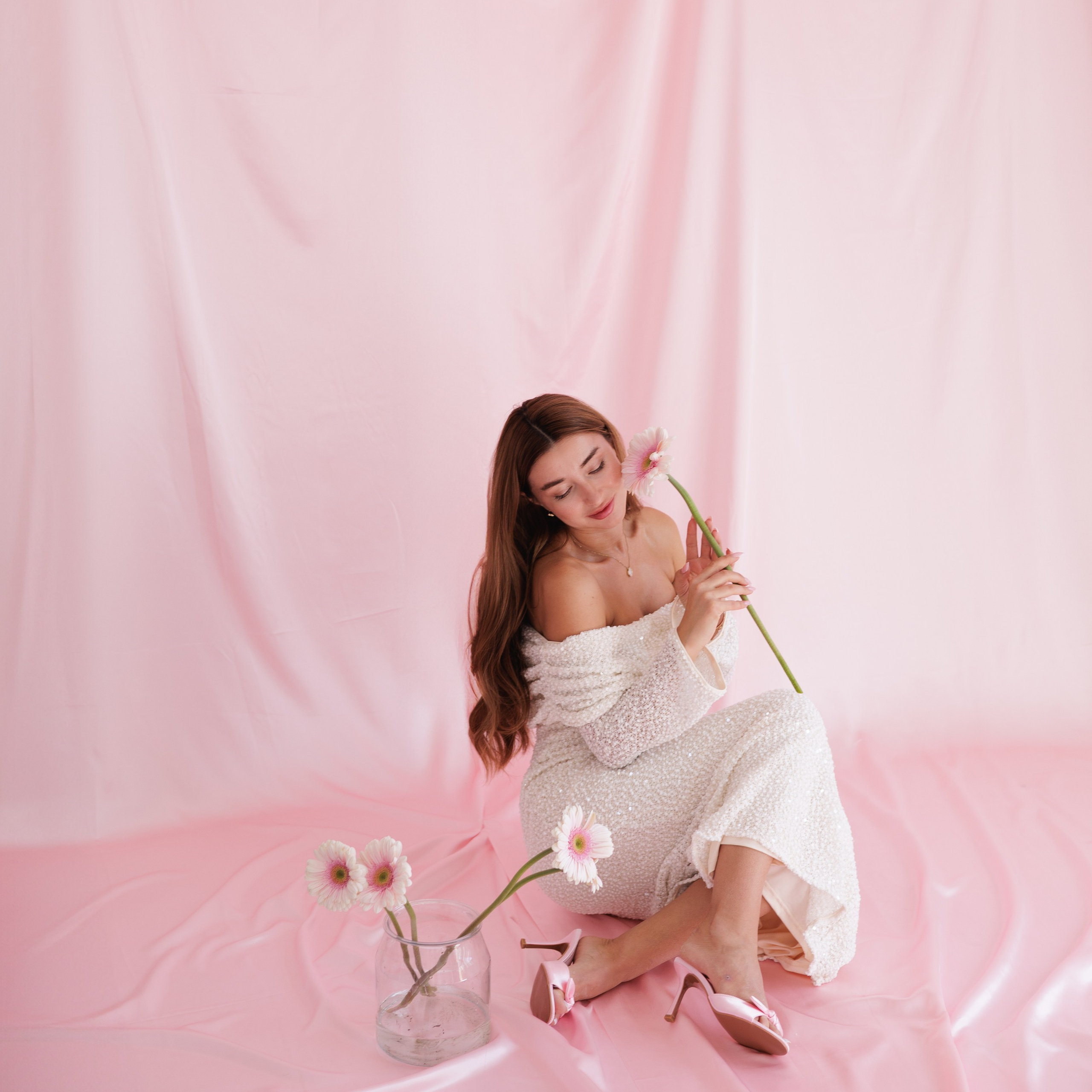 Spring Studio Mini Sessions. Photographer Ottawa Jane Krasnopolska