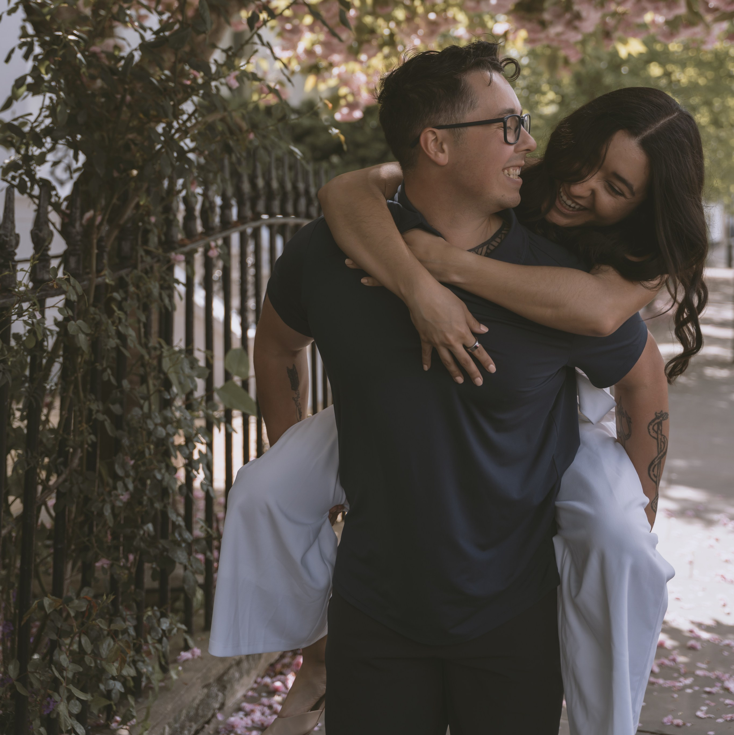 romantic couple photoshoot in London natural cinematic photography