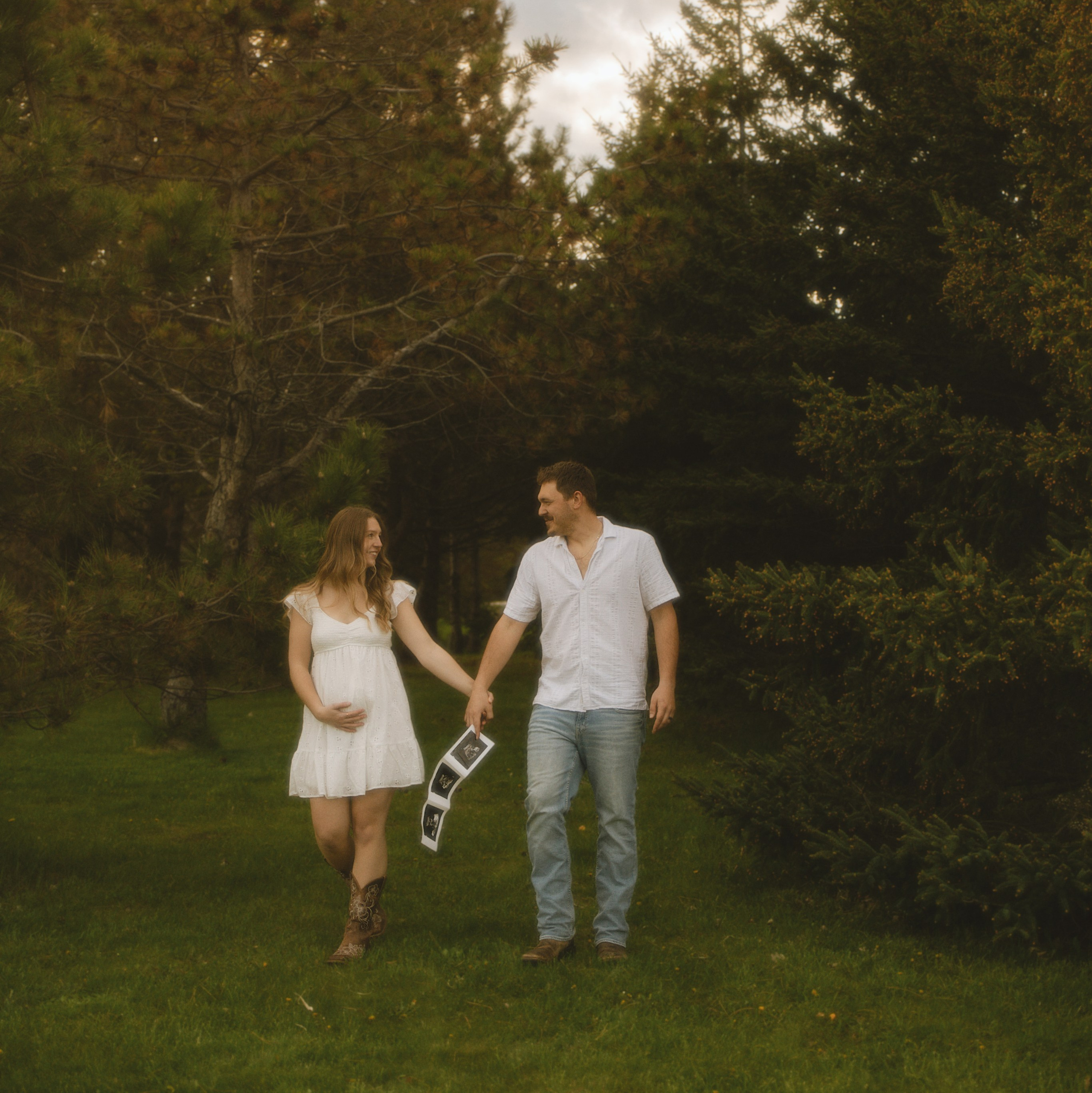 Bridal portrait in a scenic Wisconsin forest setting.