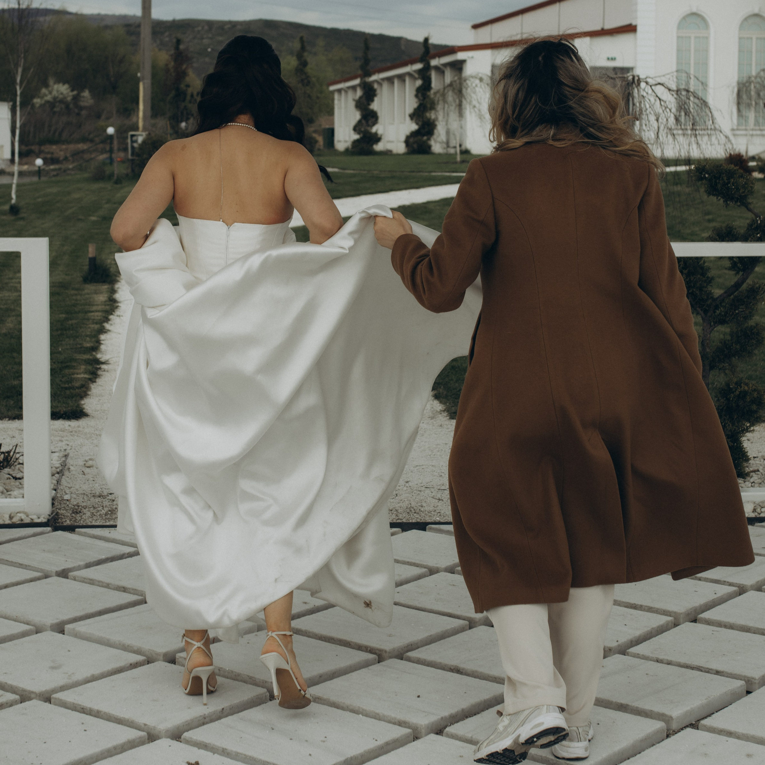 Contact