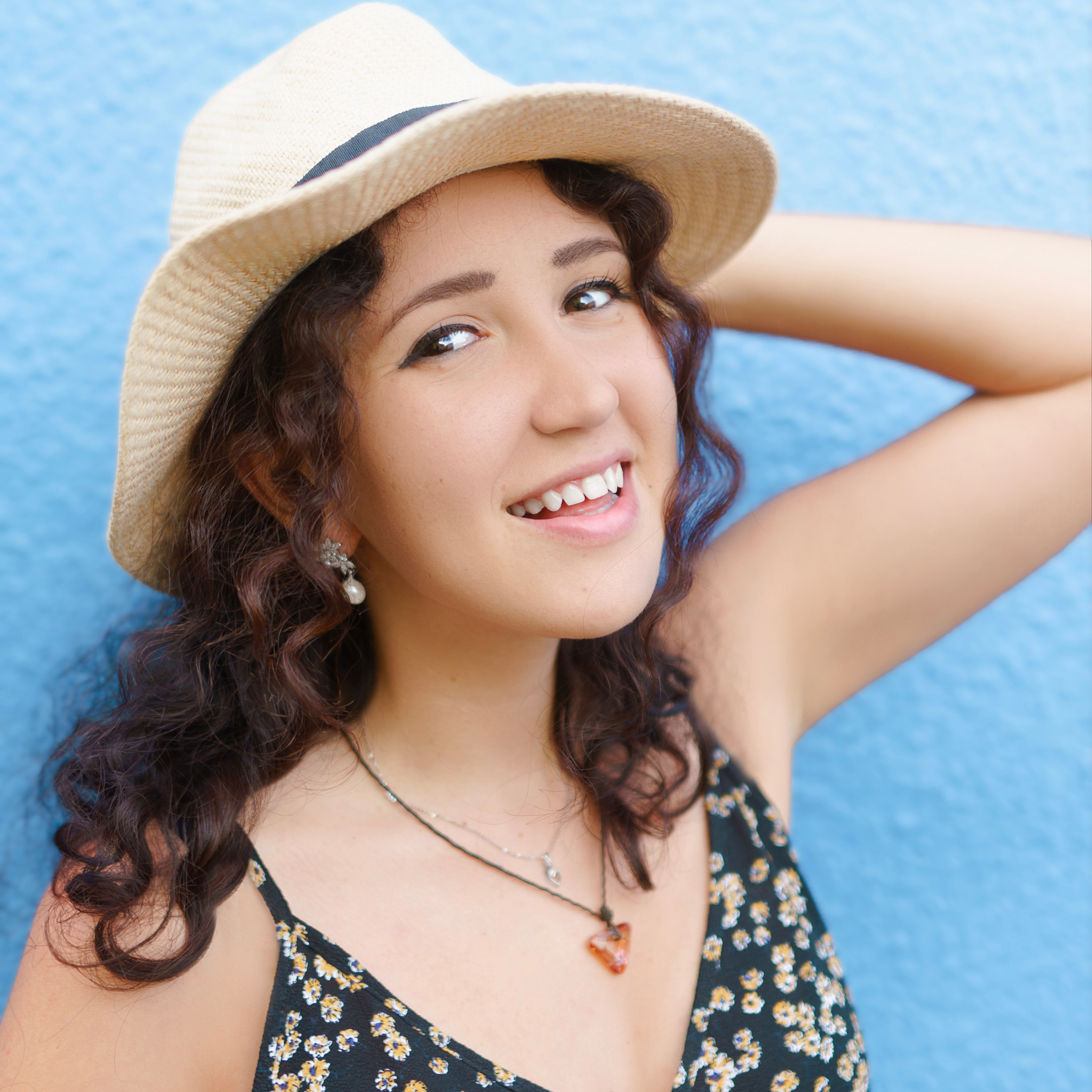 Contact. Photographer in Portugal Polina Gotovaya