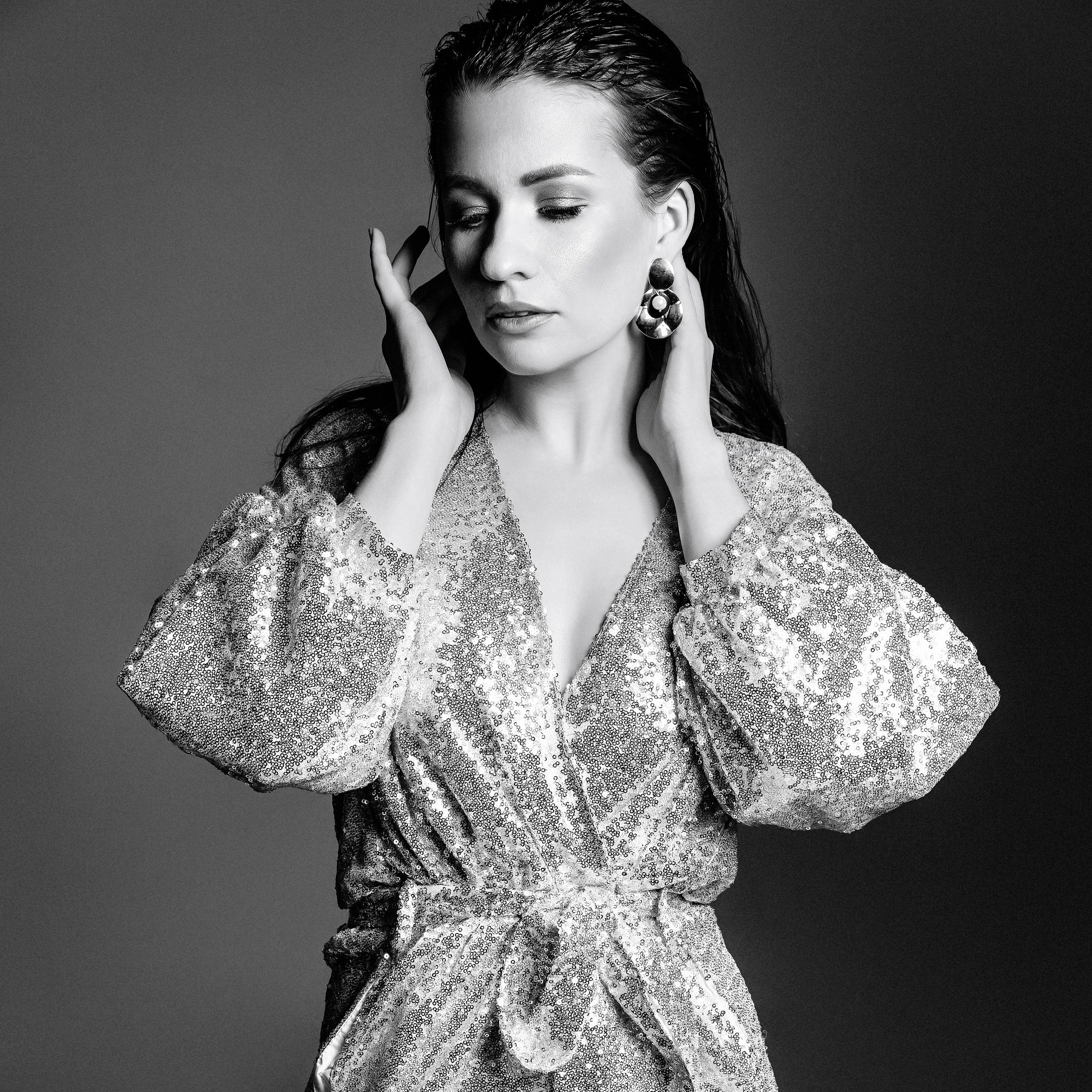 Contacts. Photographer Tatiana Zabolotskih