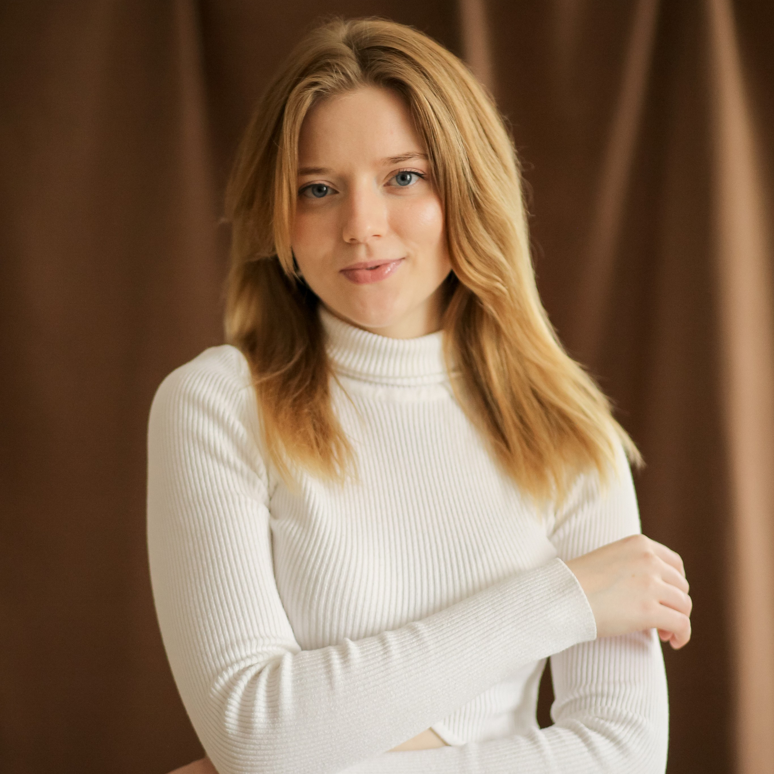 Контакты. Арина Леонова — фуд-фотограф в Тбилиси