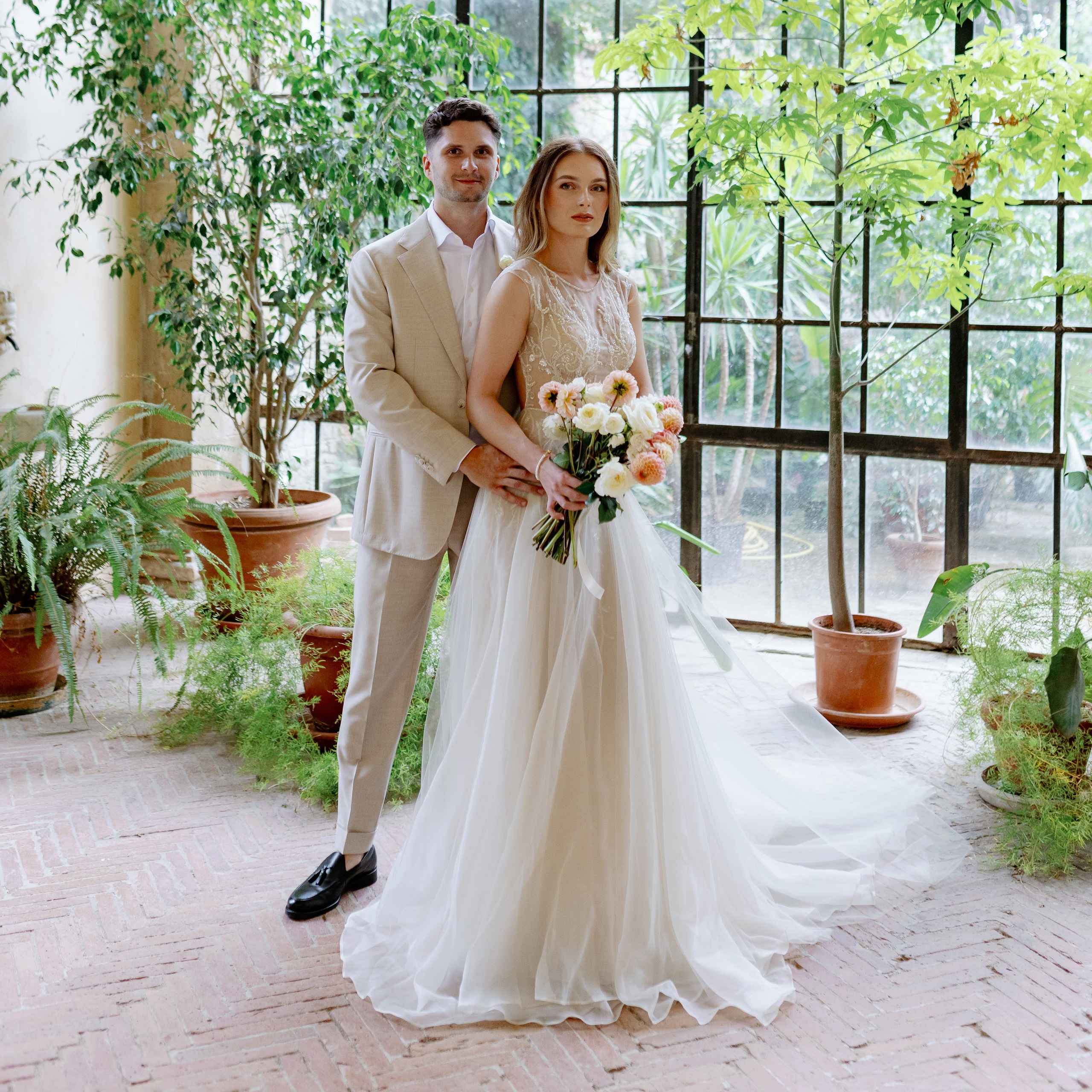 Contact. Photographer