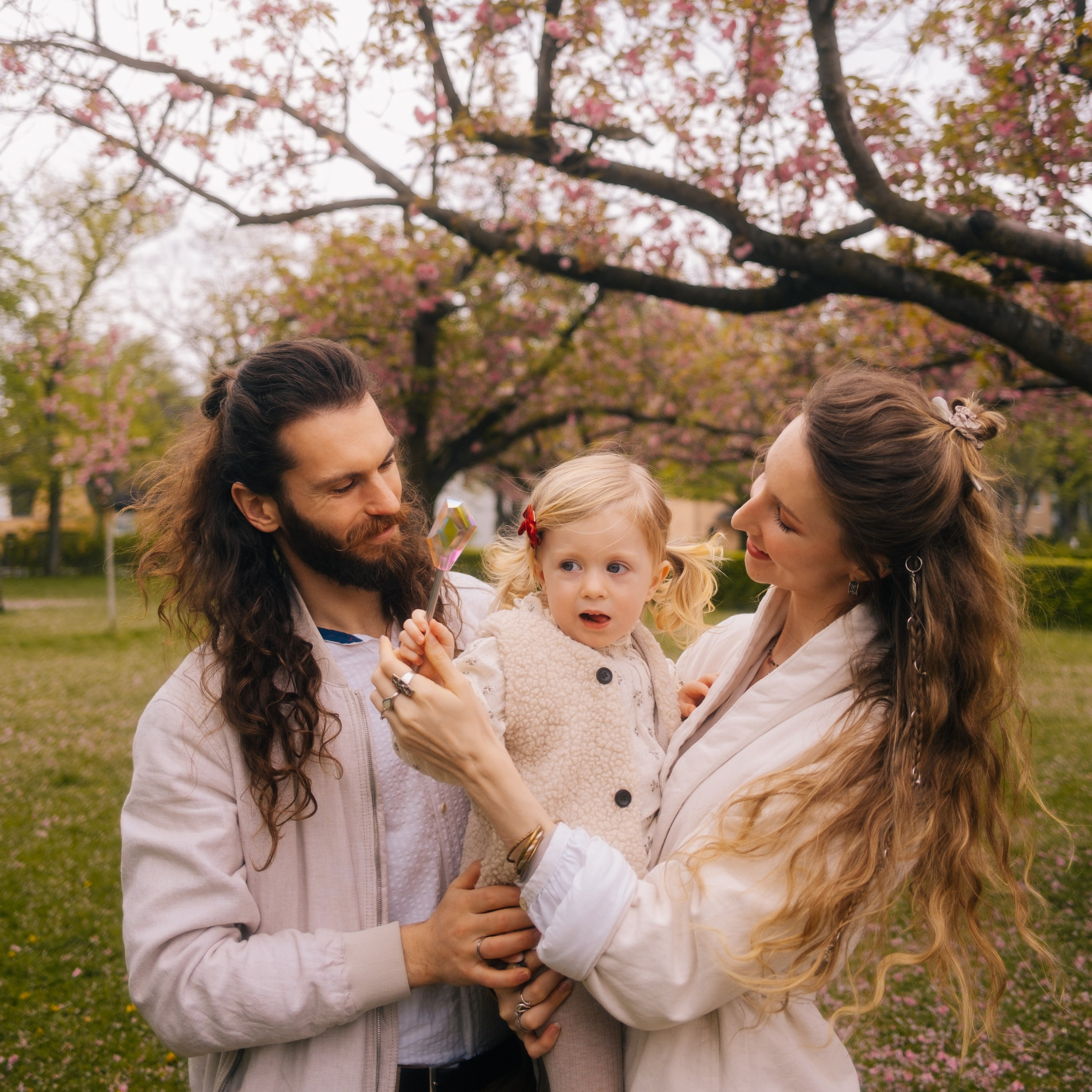 Natural Family Photography — Capture Authentic Moments. Professional Photographer in Berlin — Portraits, Love Story, Events, F