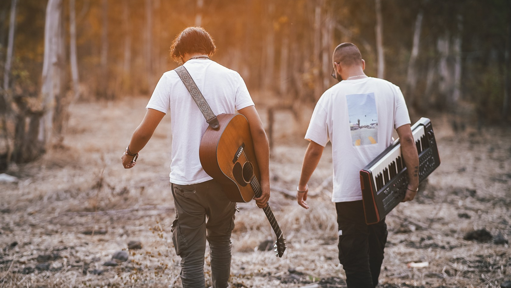 שירותים. יותם שחר צילום ועריכה