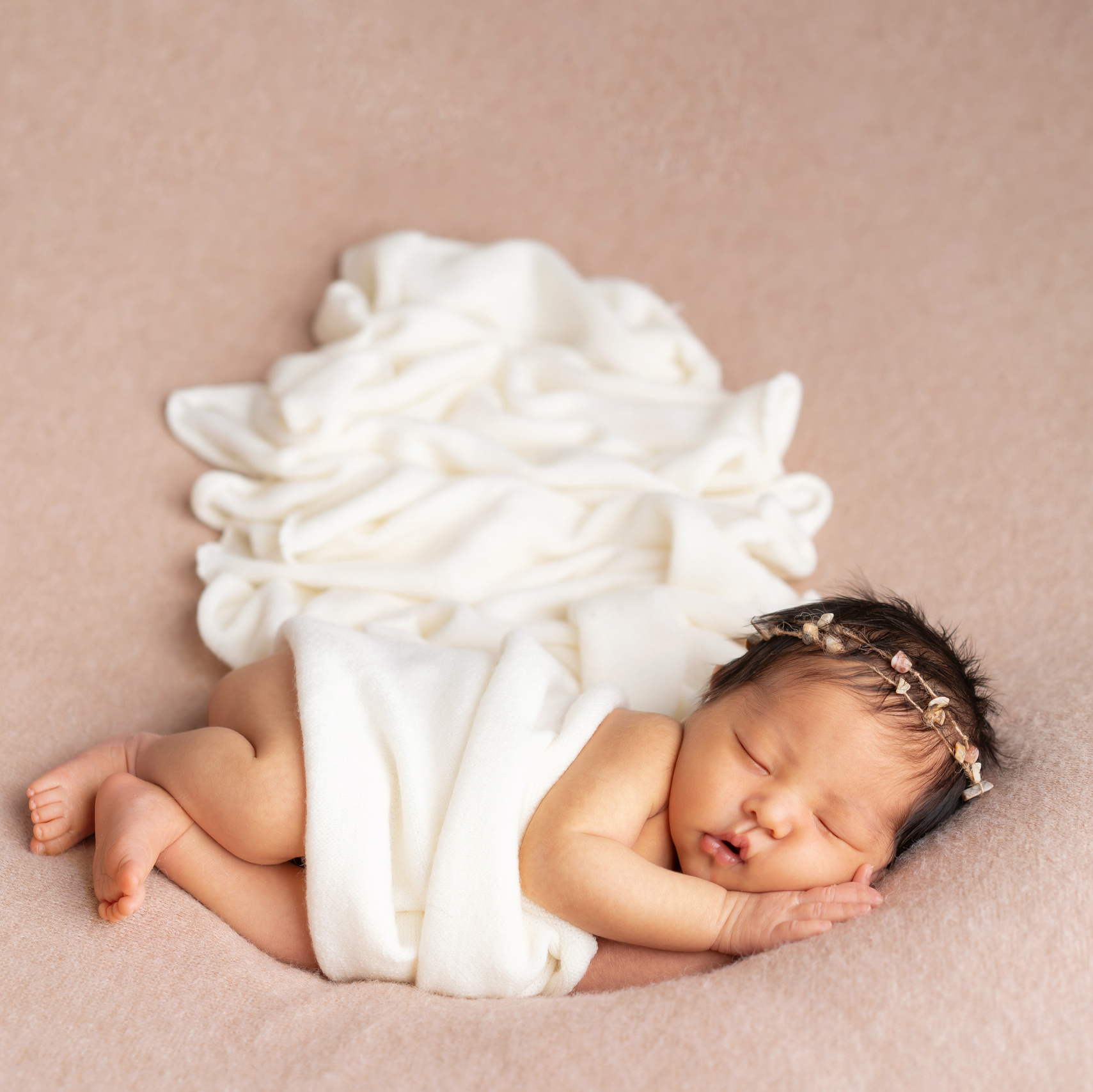 Фотограф новорожденных Юлия Гаст