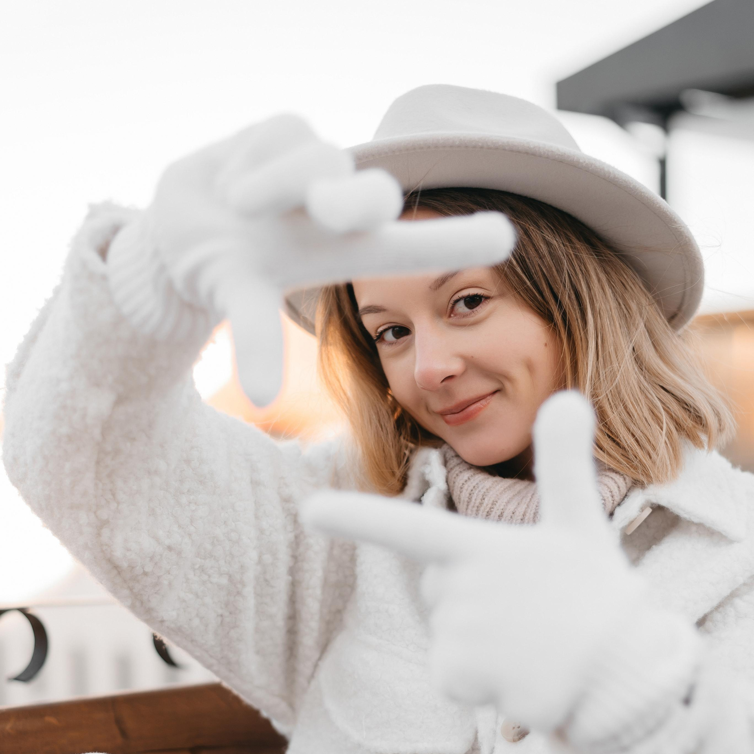 Σχετικά με μένα. Αρχική