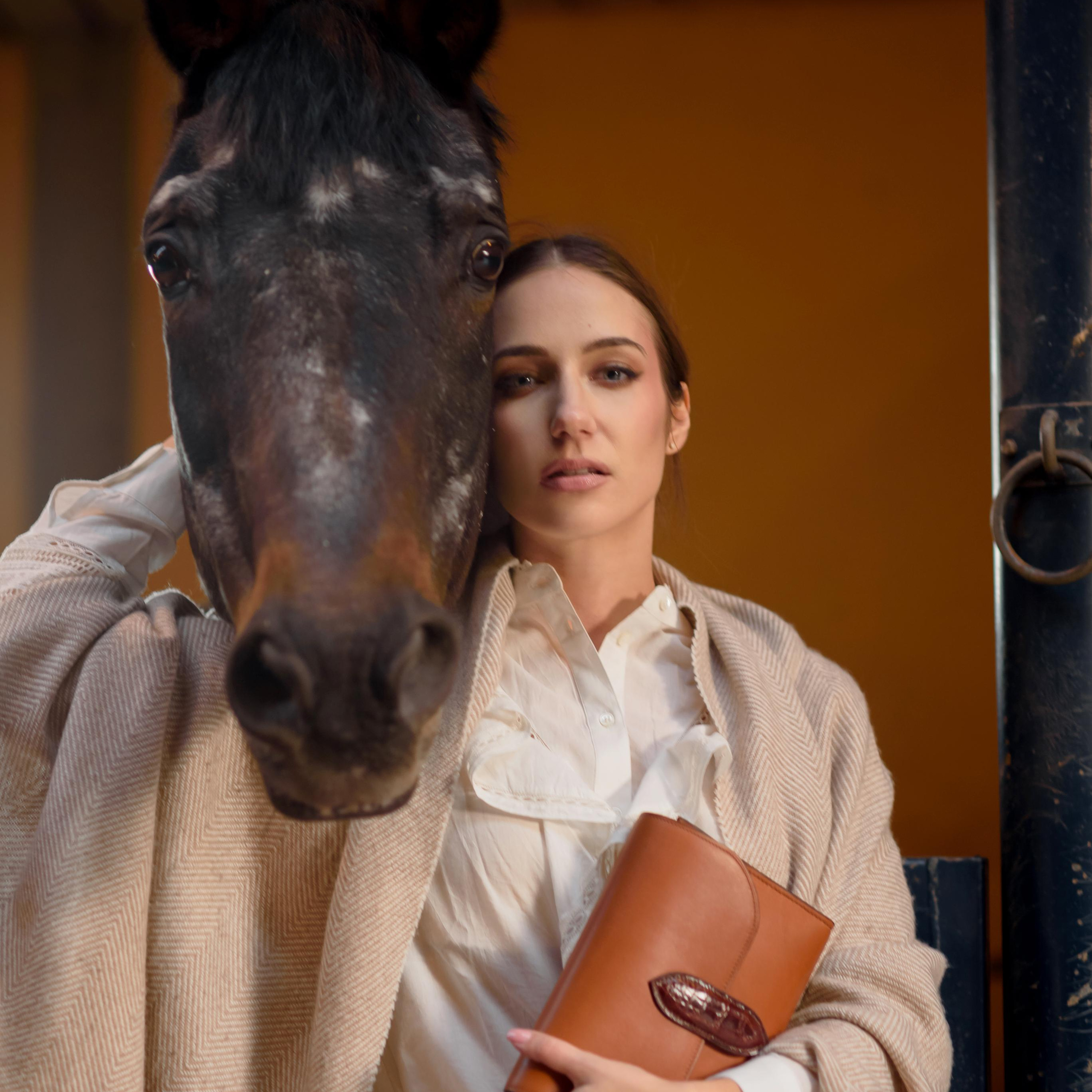 Business photoshoot. Photographer in Luxembourg Tanita