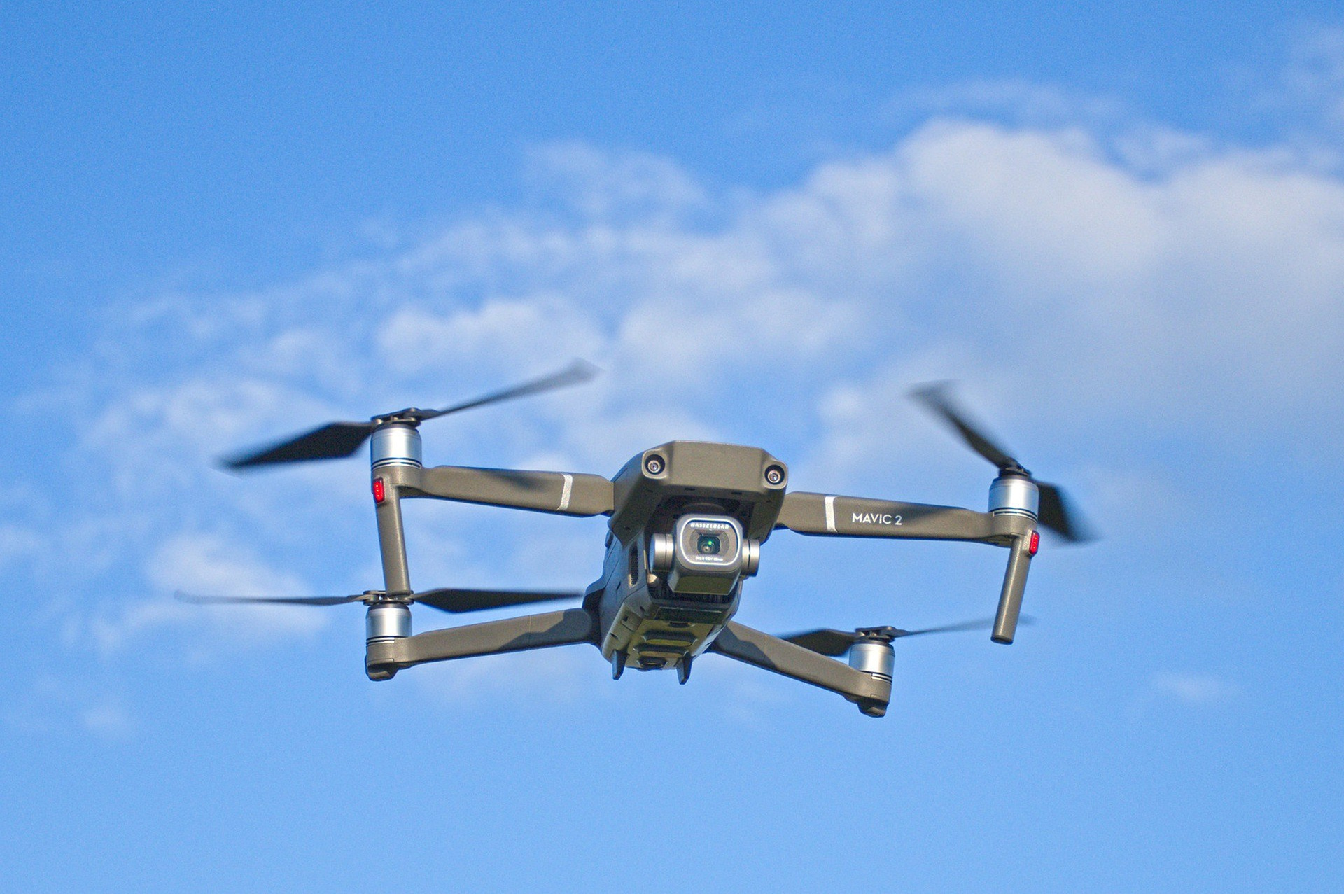 Drone. Dp films - Agence de création de contenu photo et vidéo