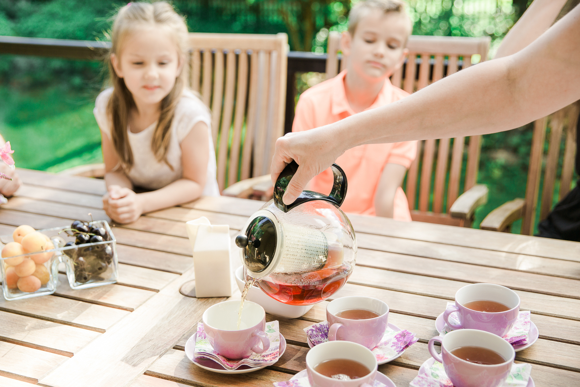 Life Style tyylinen perhekuvaus Helsingin Tammisalossa